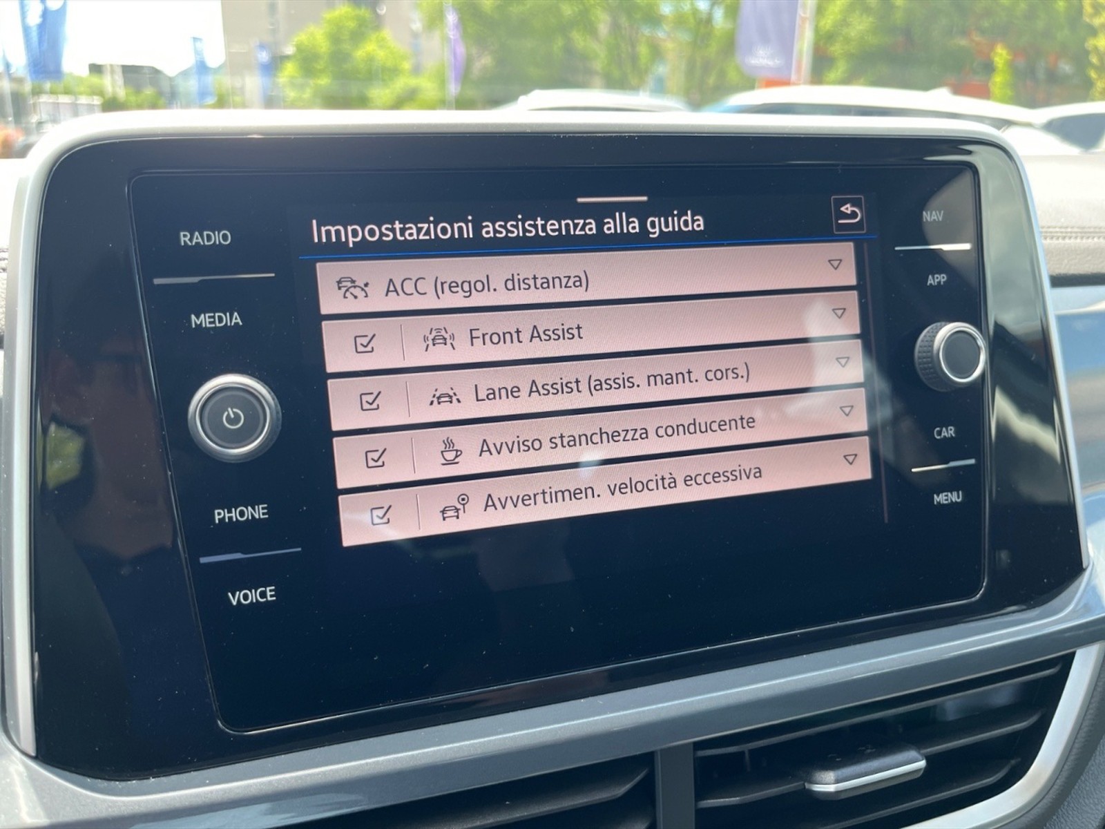 Volkswagen T-Roc 1.0 tsi style 115cv - 17