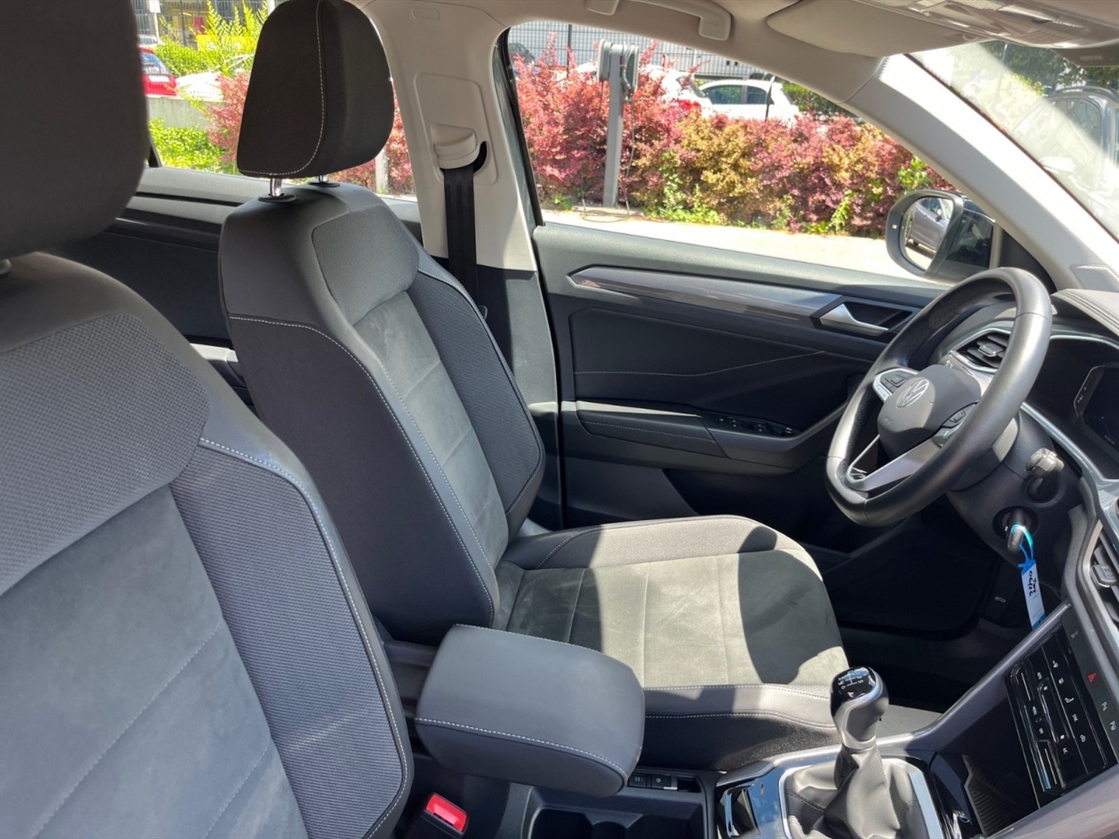 Volkswagen T-Roc 1.0 tsi style 115cv - 8