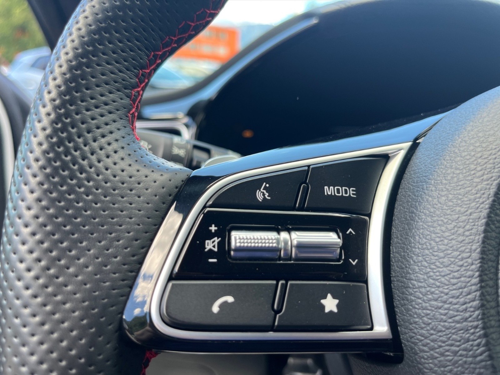 Kia proceed pro1.6 t-gdi gt 204cv dct - 12