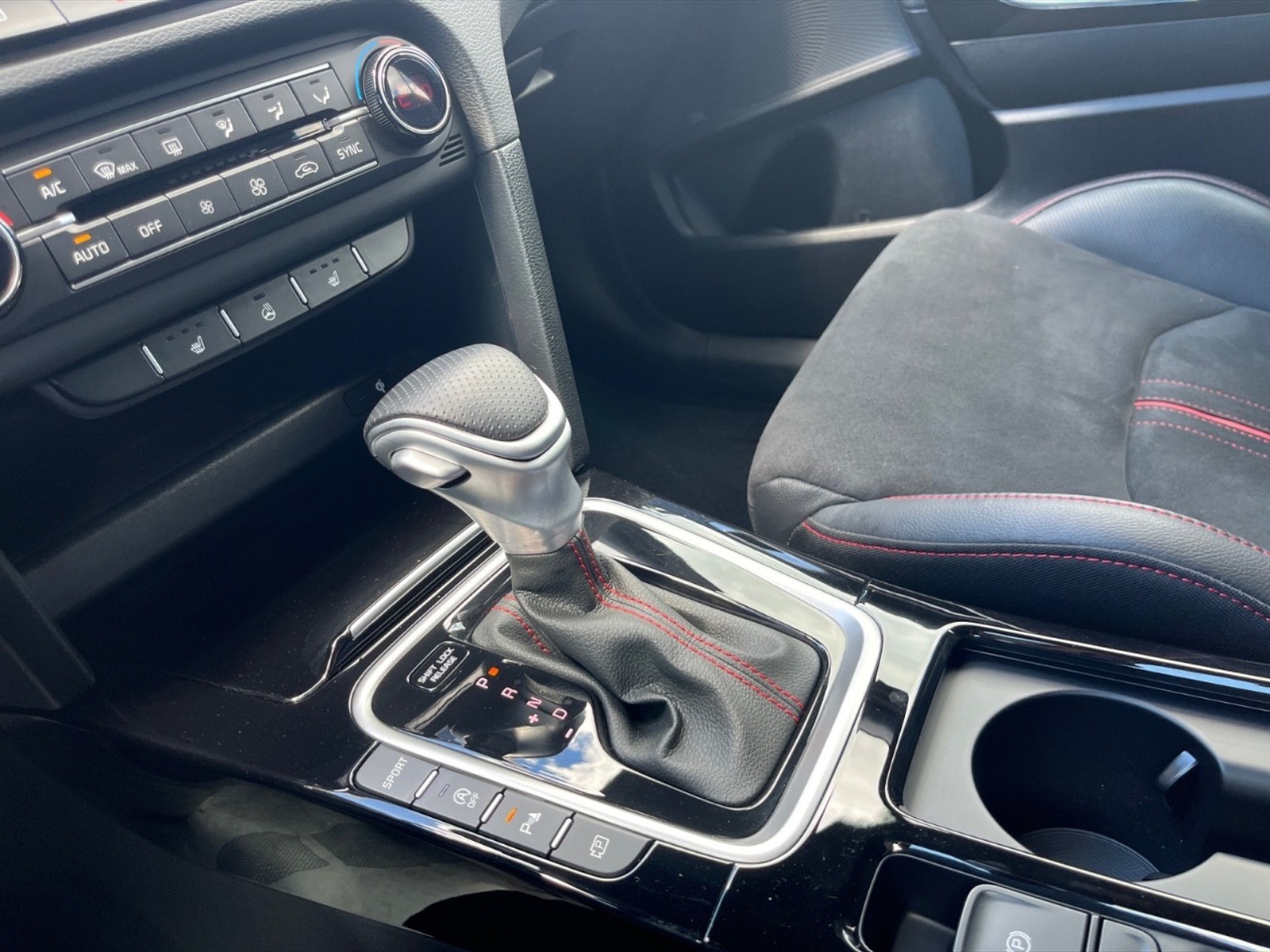 Kia proceed pro1.6 t-gdi gt 204cv dct - 22