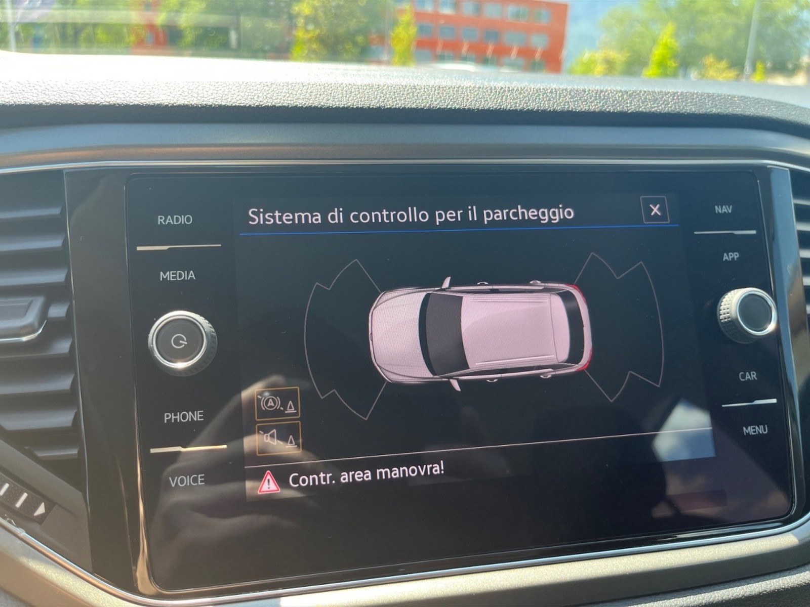 Volkswagen T-Roc 1.0 tsi style 110cv - 17