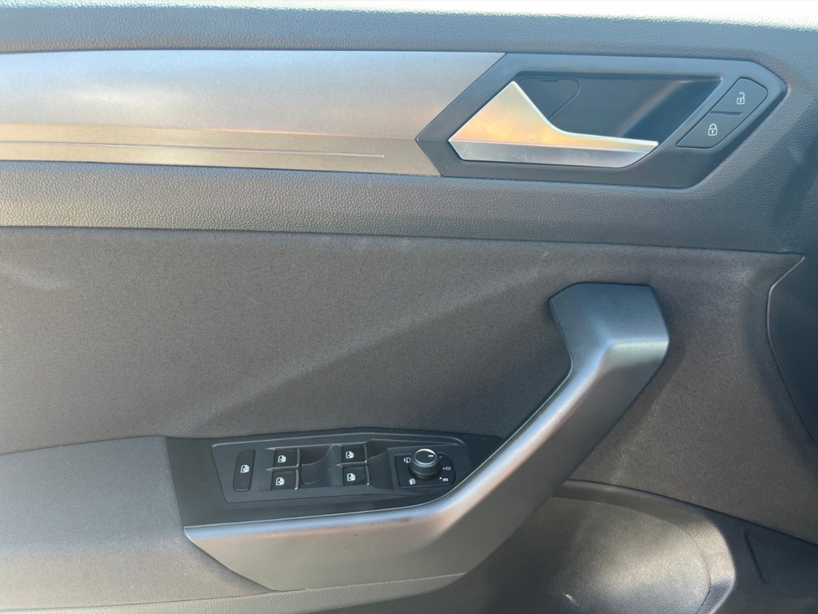 Volkswagen T-Roc 1.0 tsi style 110cv - 24