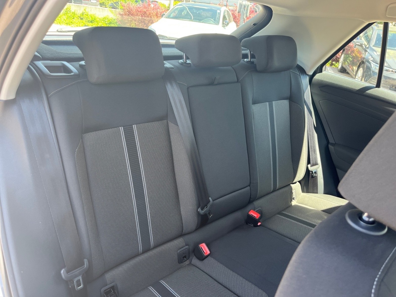 Volkswagen T-Roc 1.0 tsi style 110cv - 10