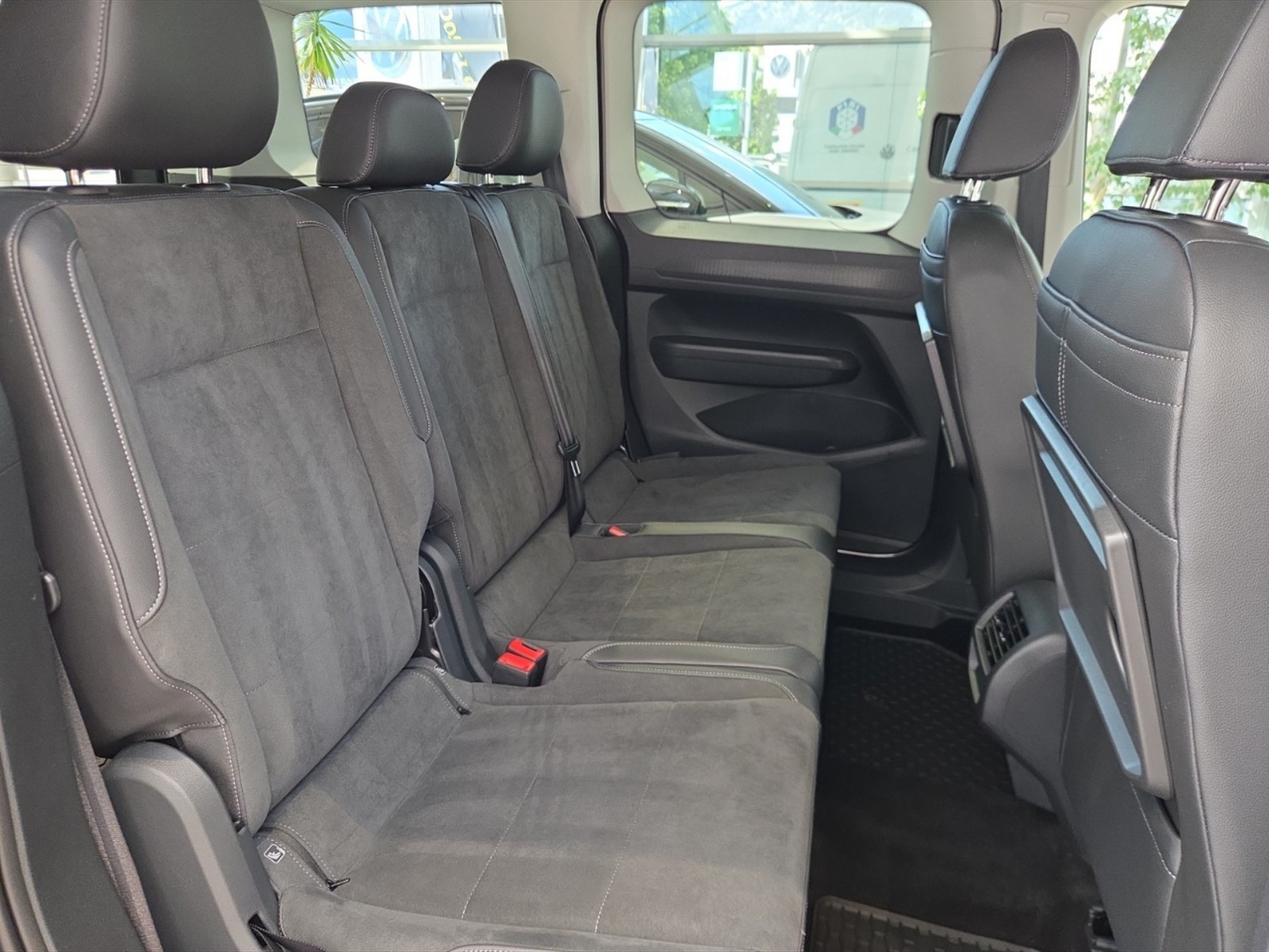 Volkswagen Caddy 2.0 tdi 122cv style dsg7 - 9