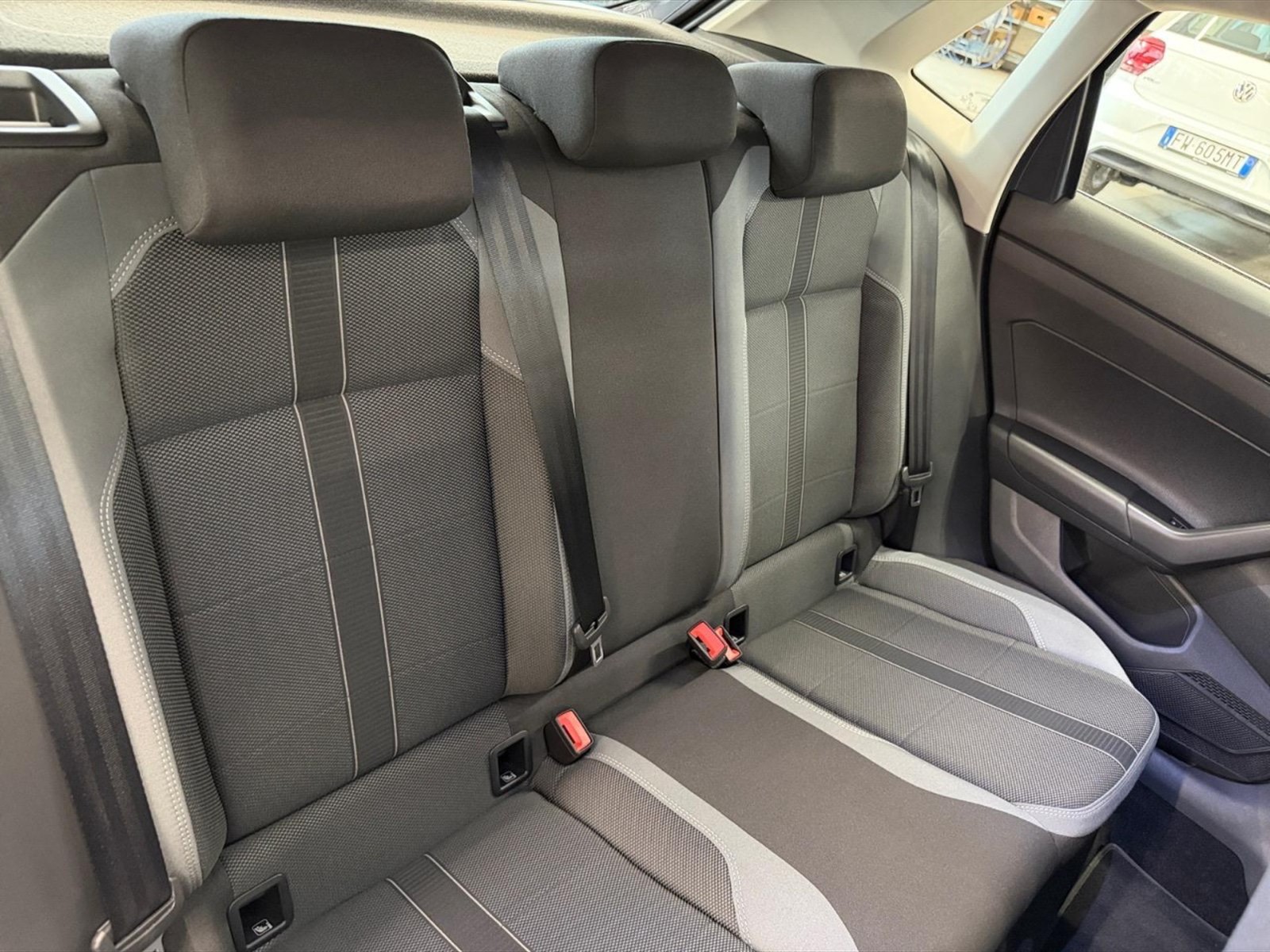 Volkswagen Polo 1.0 tsi style 95cv - 10