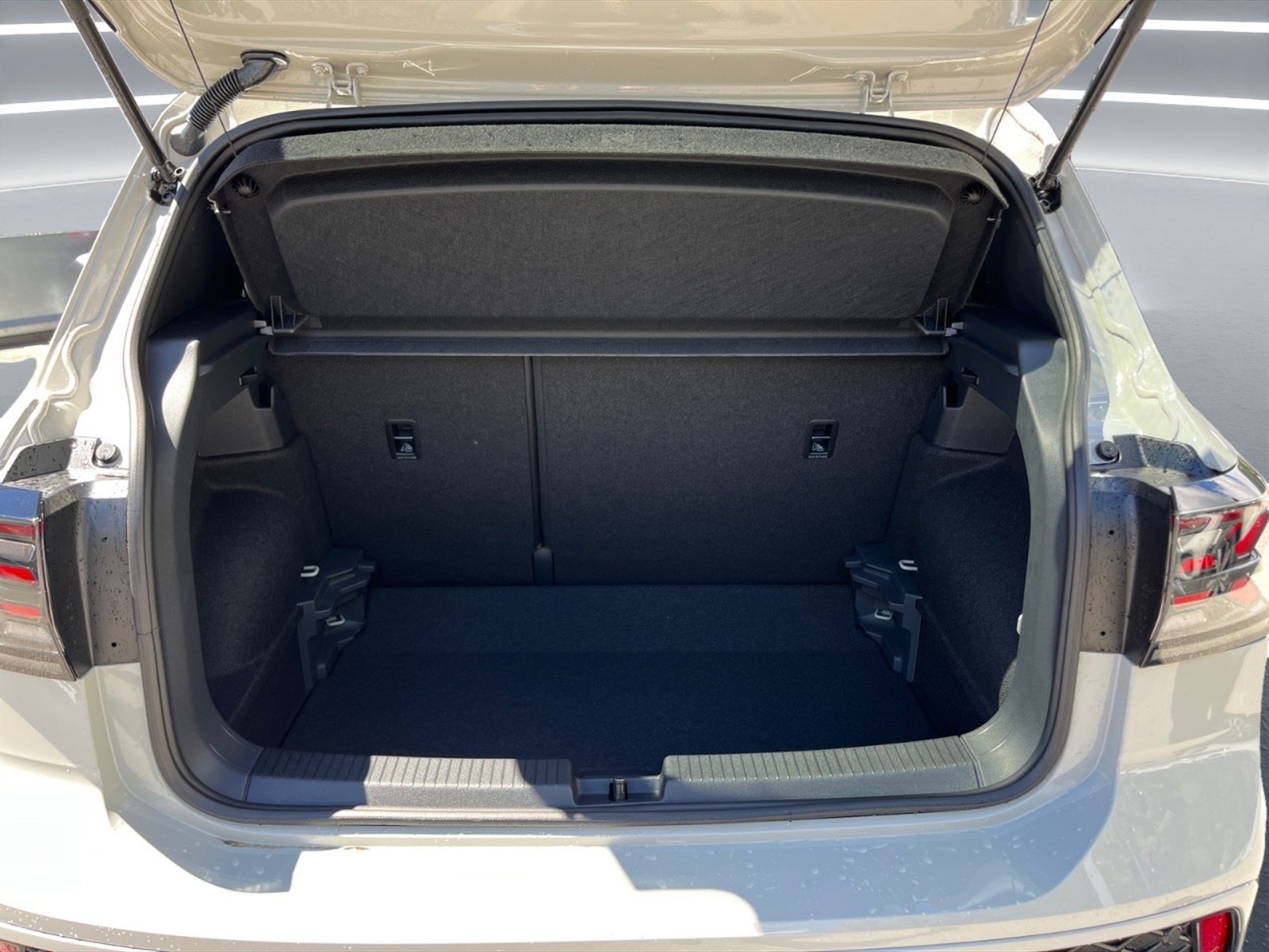 Volkswagen T-Cross 1.0 tsi r-line plus 115cv dsg - 12