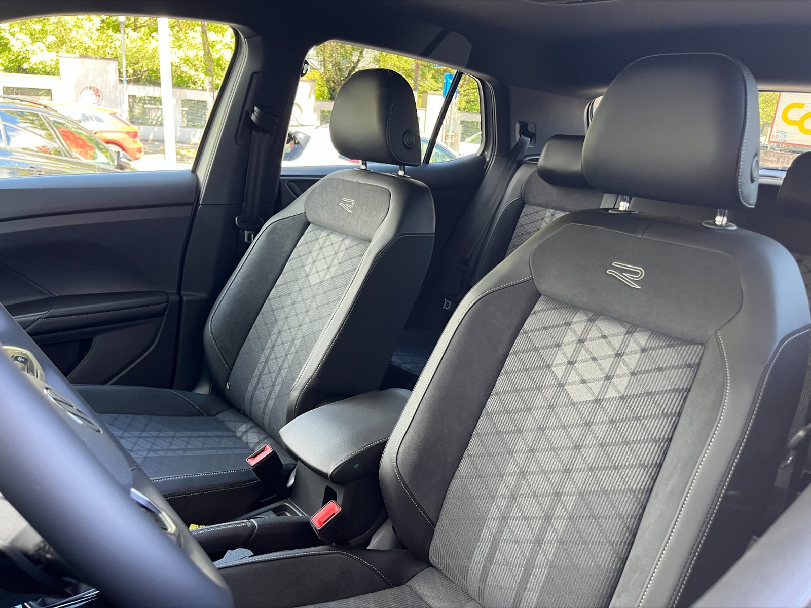 Volkswagen T-Cross 1.0 tsi r-line plus 115cv dsg - 20