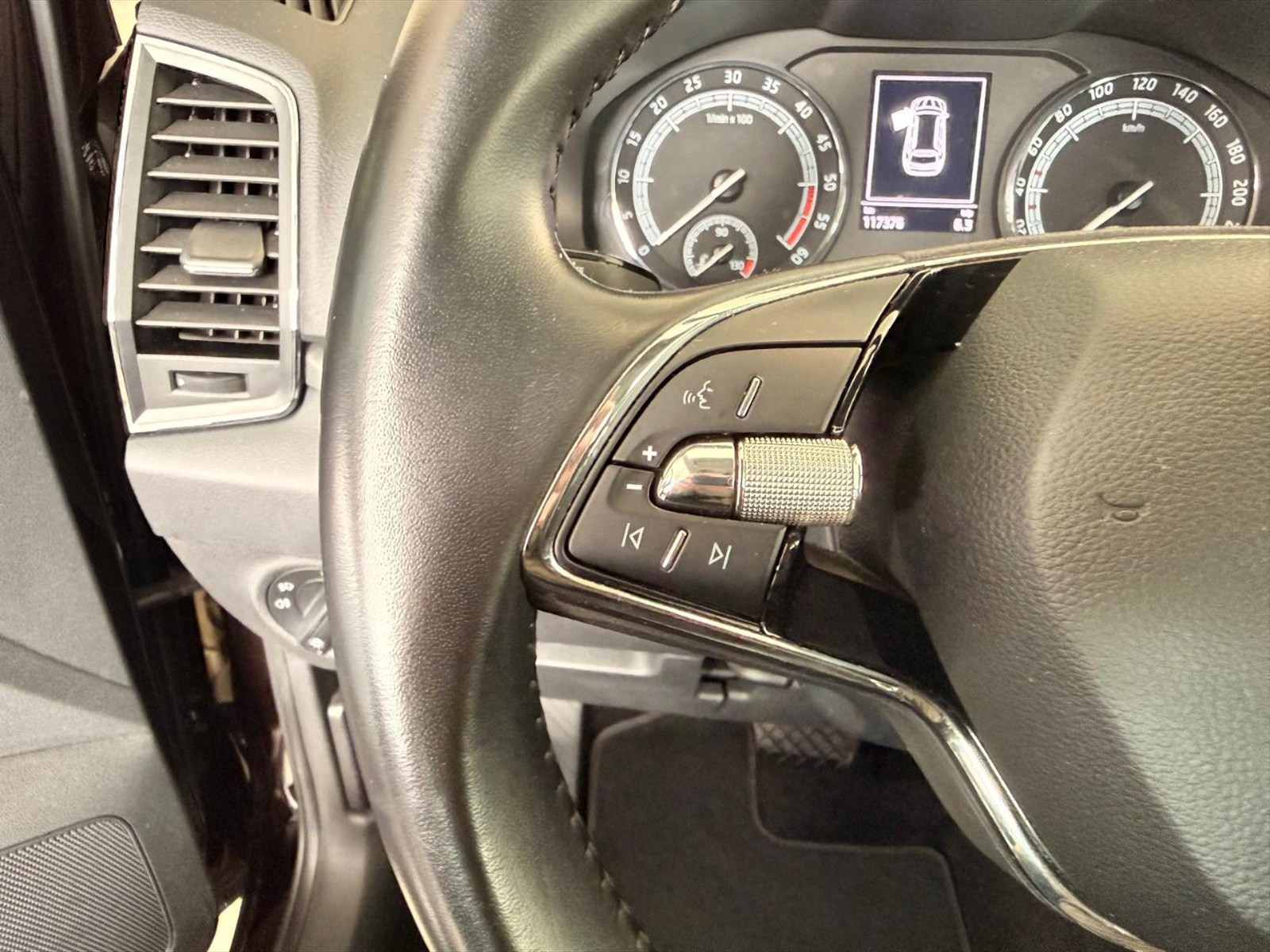 Skoda Karoq 2.0 tdi evo ambition 4x4 150cv dsg - 15