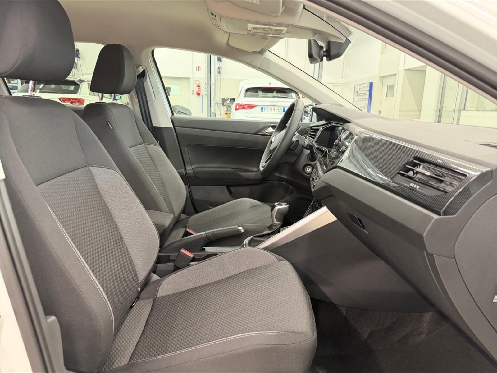 Volkswagen Polo 1.0 tsi edition plus 95cv dsg - 9