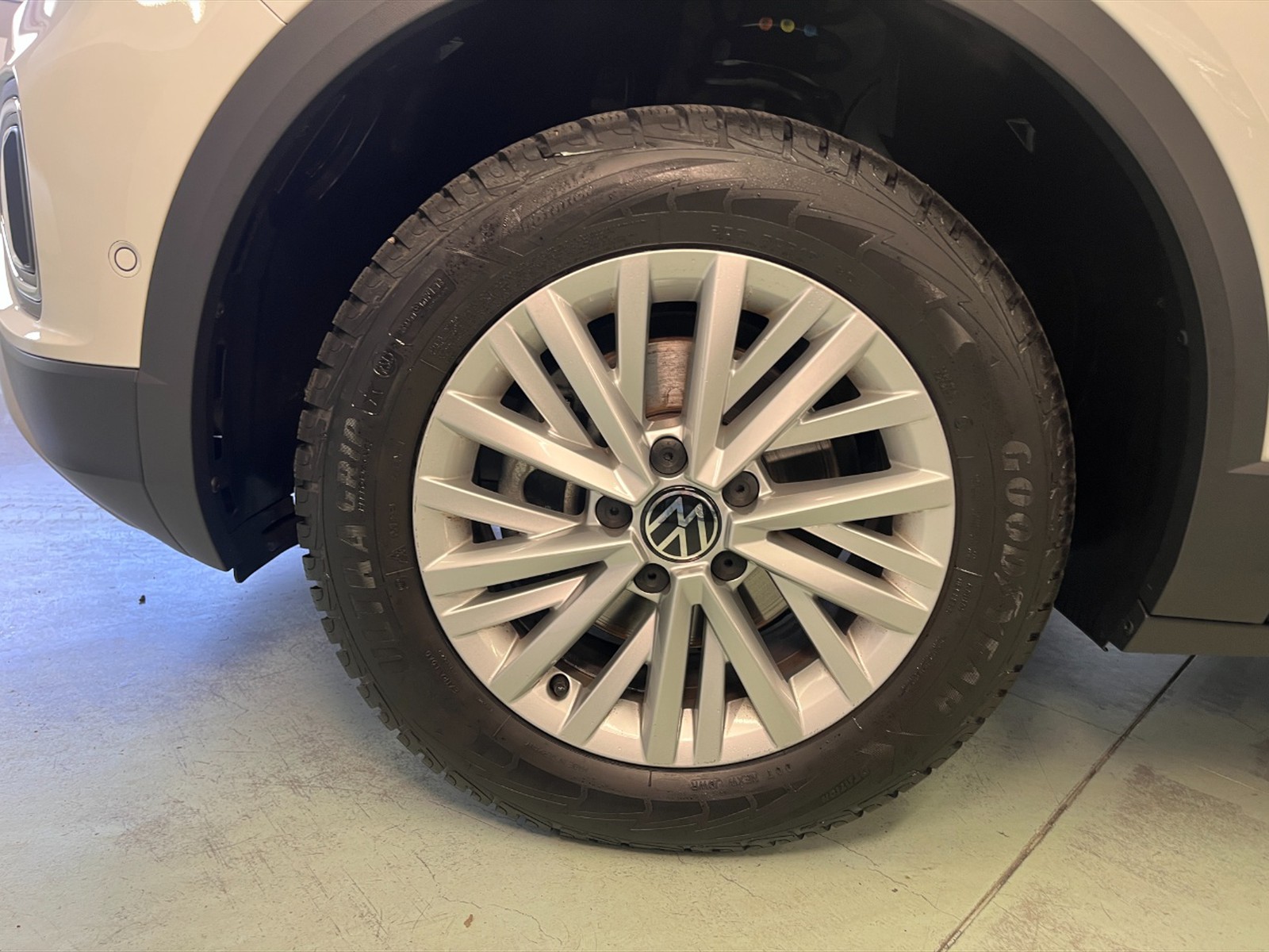 Volkswagen T-Roc 1.0 tsi life 110cv - 21