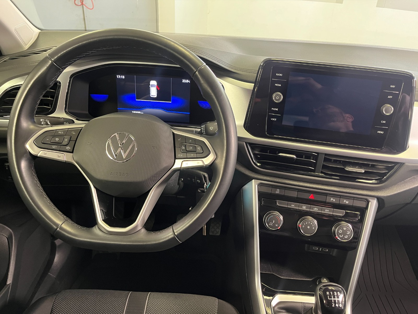 Volkswagen T-Roc 1.0 tsi life 110cv - 8