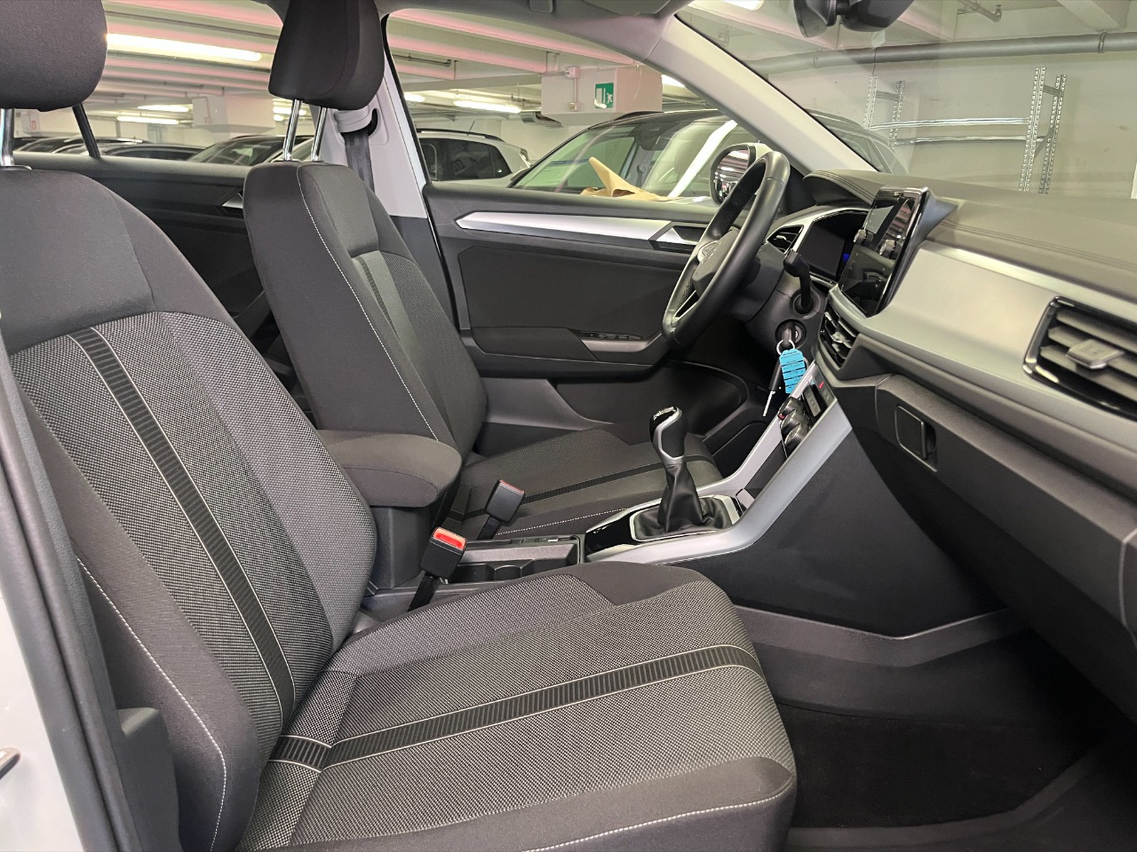 Volkswagen T-Roc 1.0 tsi life 110cv - 9