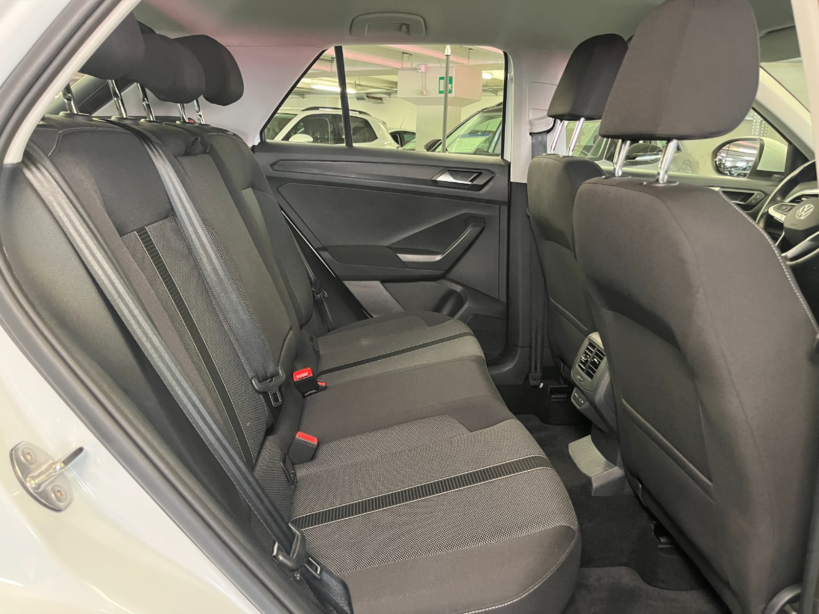Volkswagen T-Roc 1.0 tsi life 110cv - 10