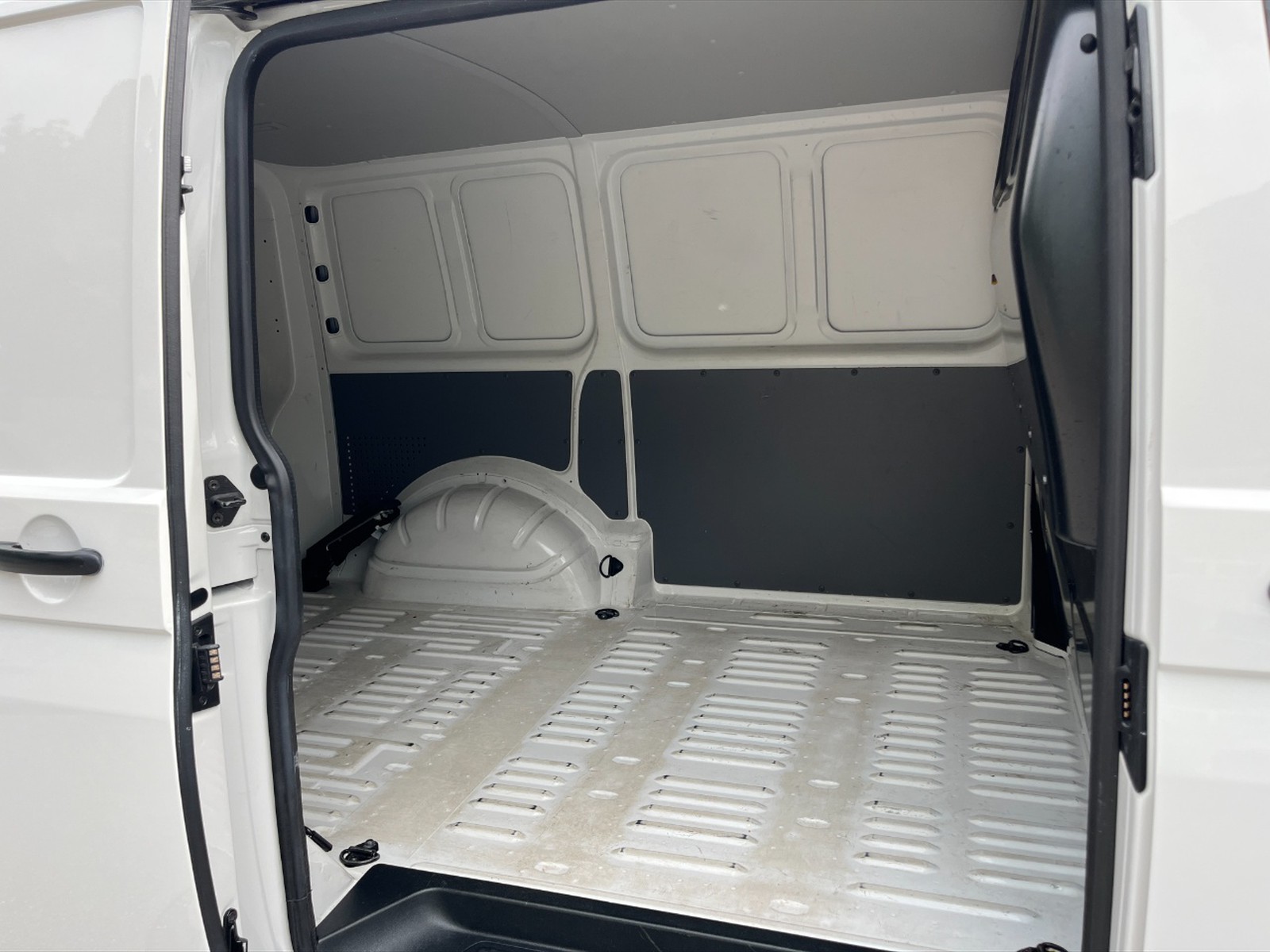 Volkswagen VIC T6.1 Transporter Transporter Kastenwagen 2.0 TDI BlueMotion 110kW 6-Gang - 10