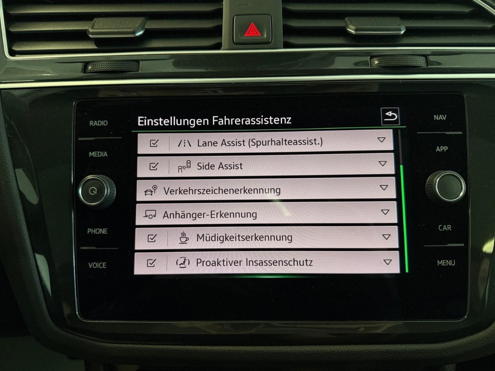 Volkswagen Tiguan 2.0 tdi elegance 4motion 150cv dsg - 25