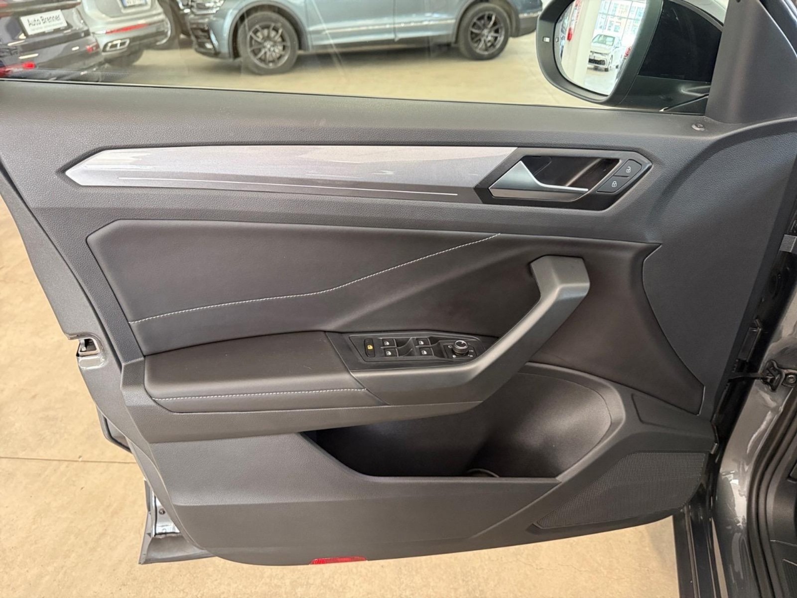 Volkswagen T-Roc 1.0 tsi style 115cv - 14