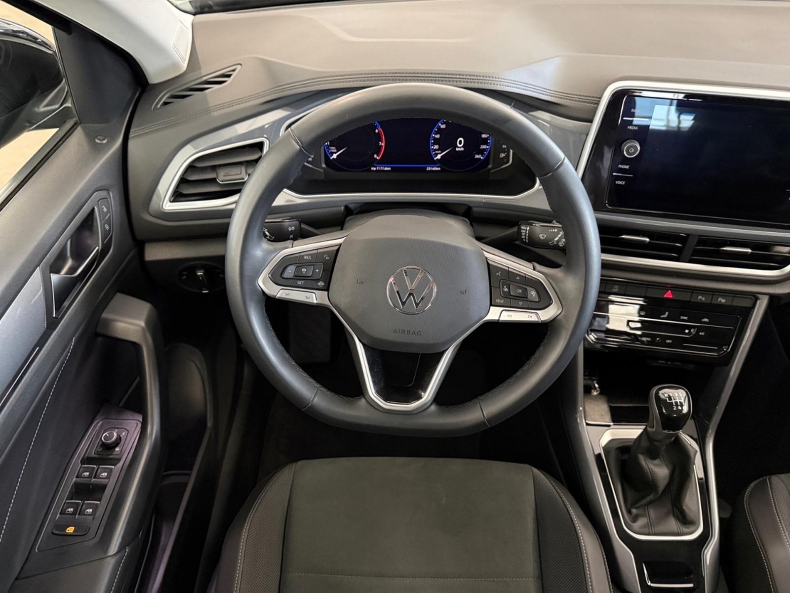 Volkswagen T-Roc 1.0 tsi style 115cv - 8