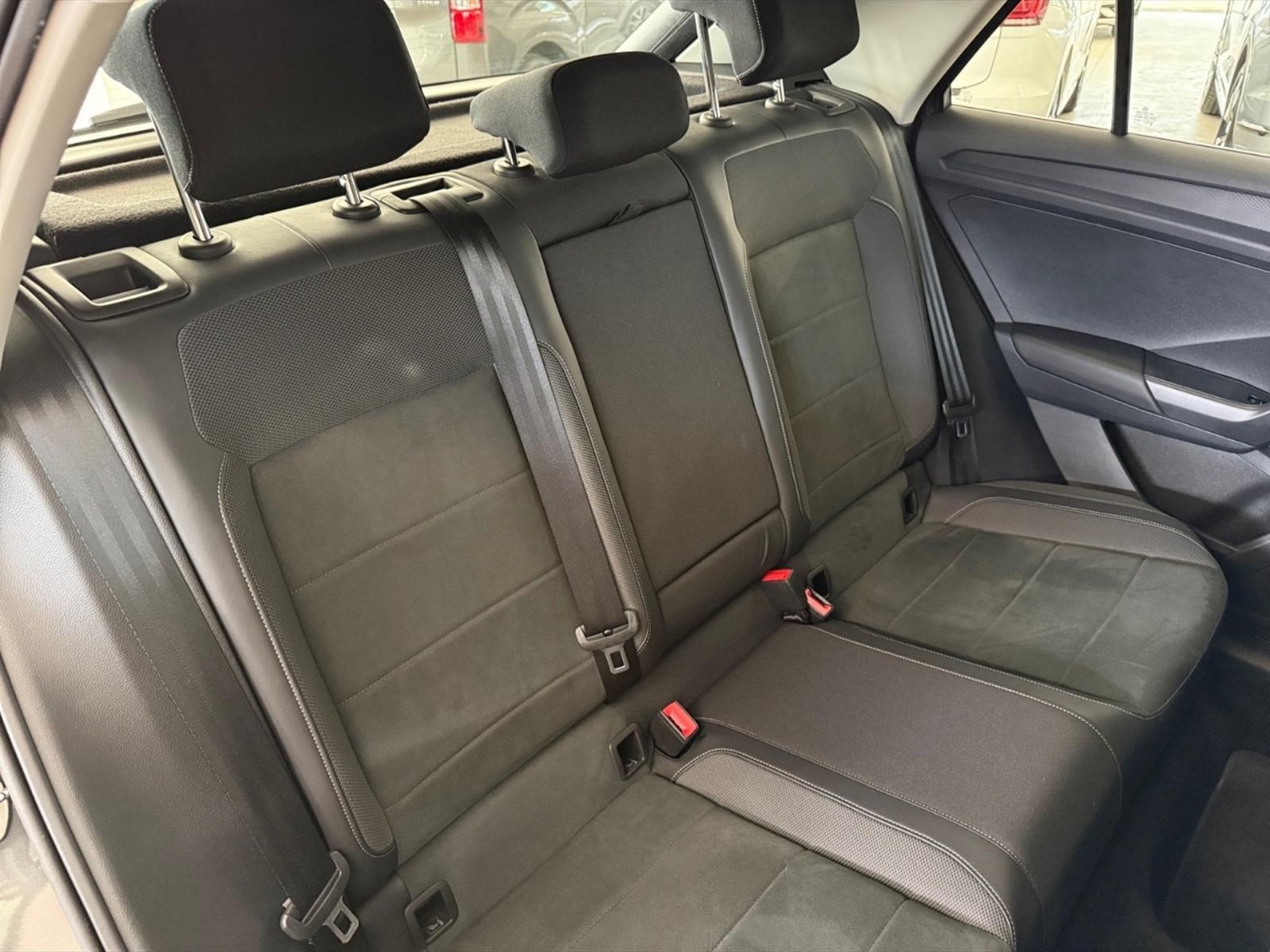 Volkswagen T-Roc 1.0 tsi style 115cv - 10