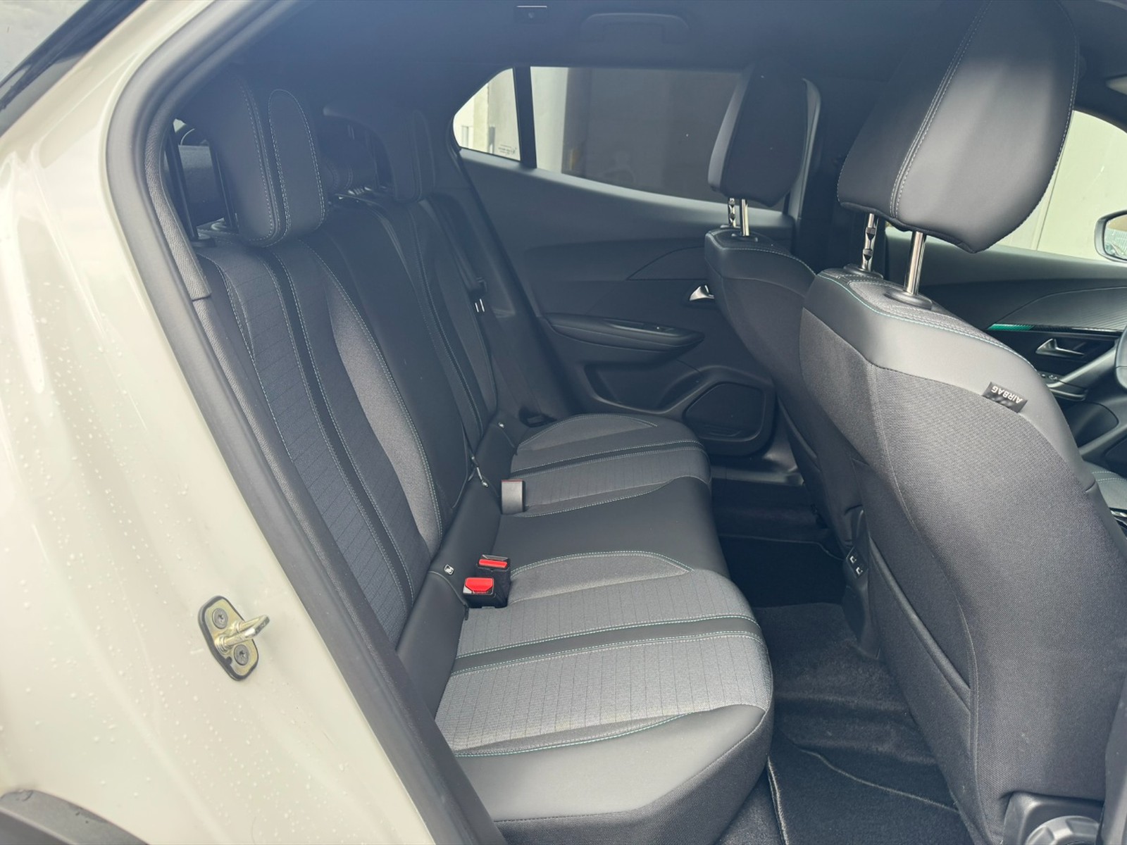 Peugeot 2008 1.2 puretech allure pack s&s 130cv eat8 - 9