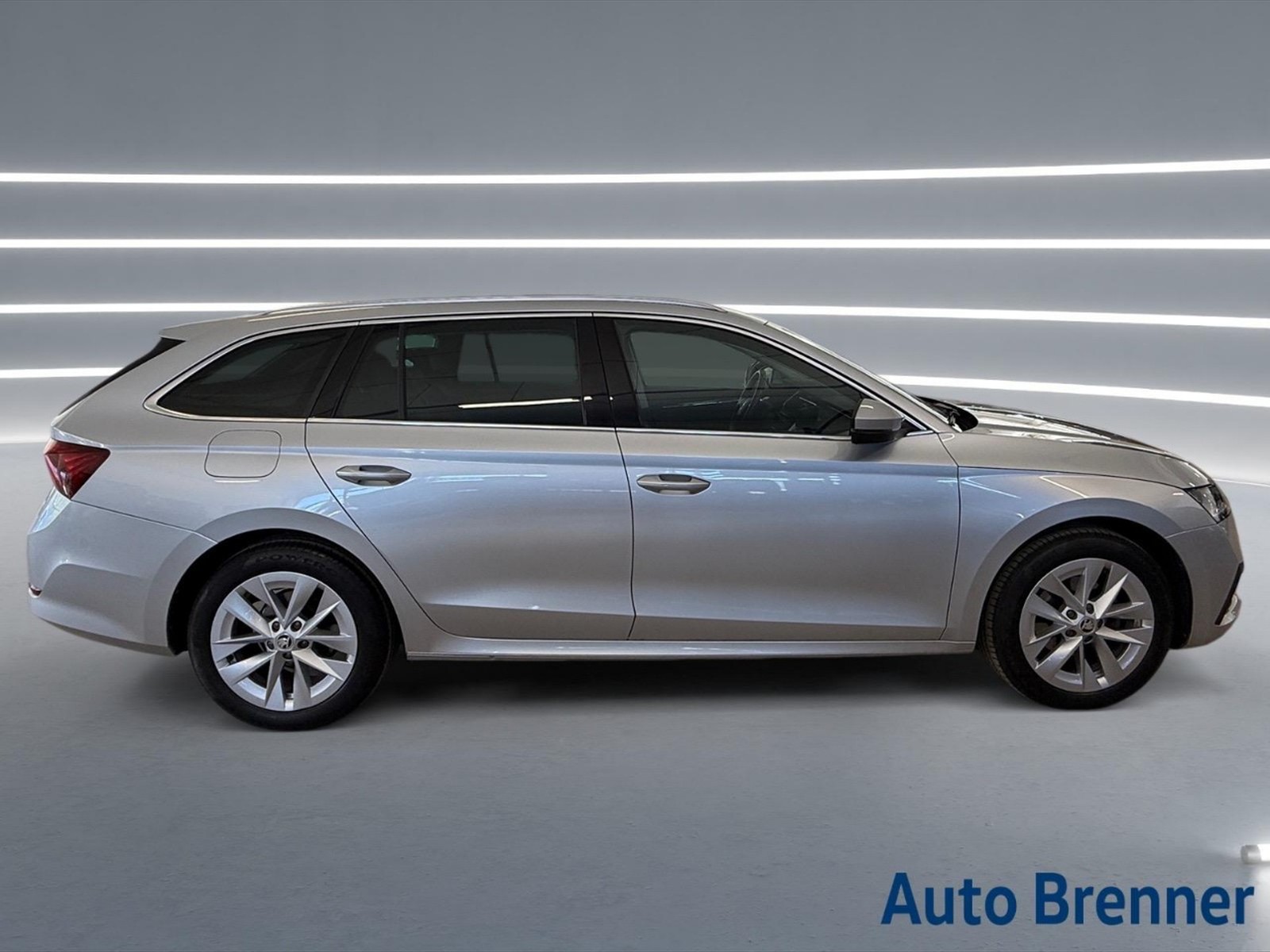 Skoda Octavia wagon 1.5 e-tec style dsg - 3