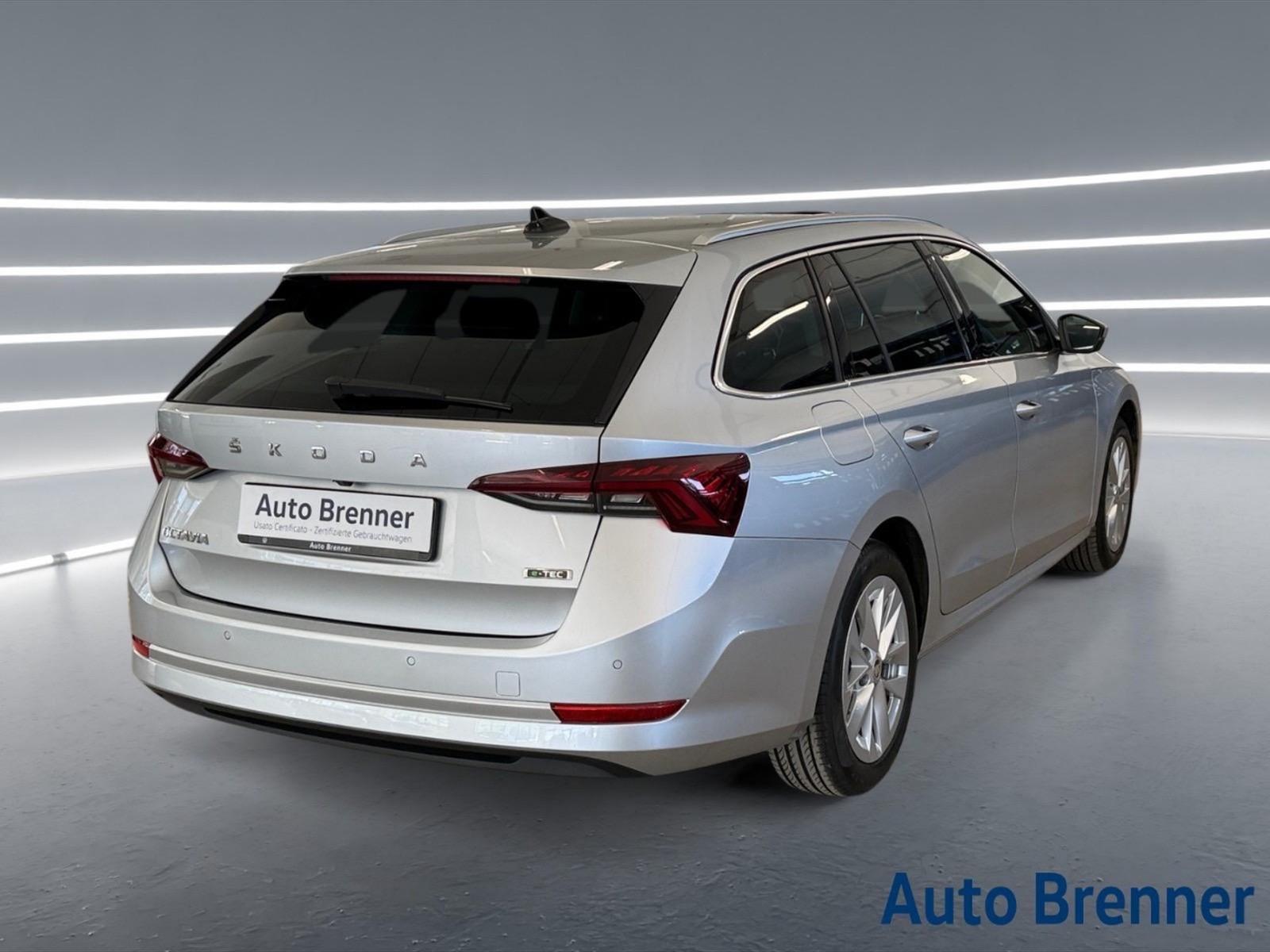 Skoda Octavia wagon 1.5 e-tec style dsg - 4