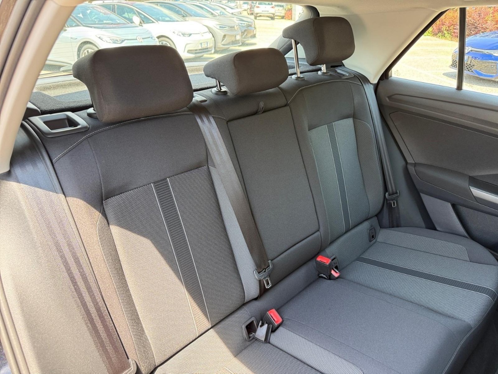 Volkswagen T-Roc 2.0 tdi life 115cv - 10