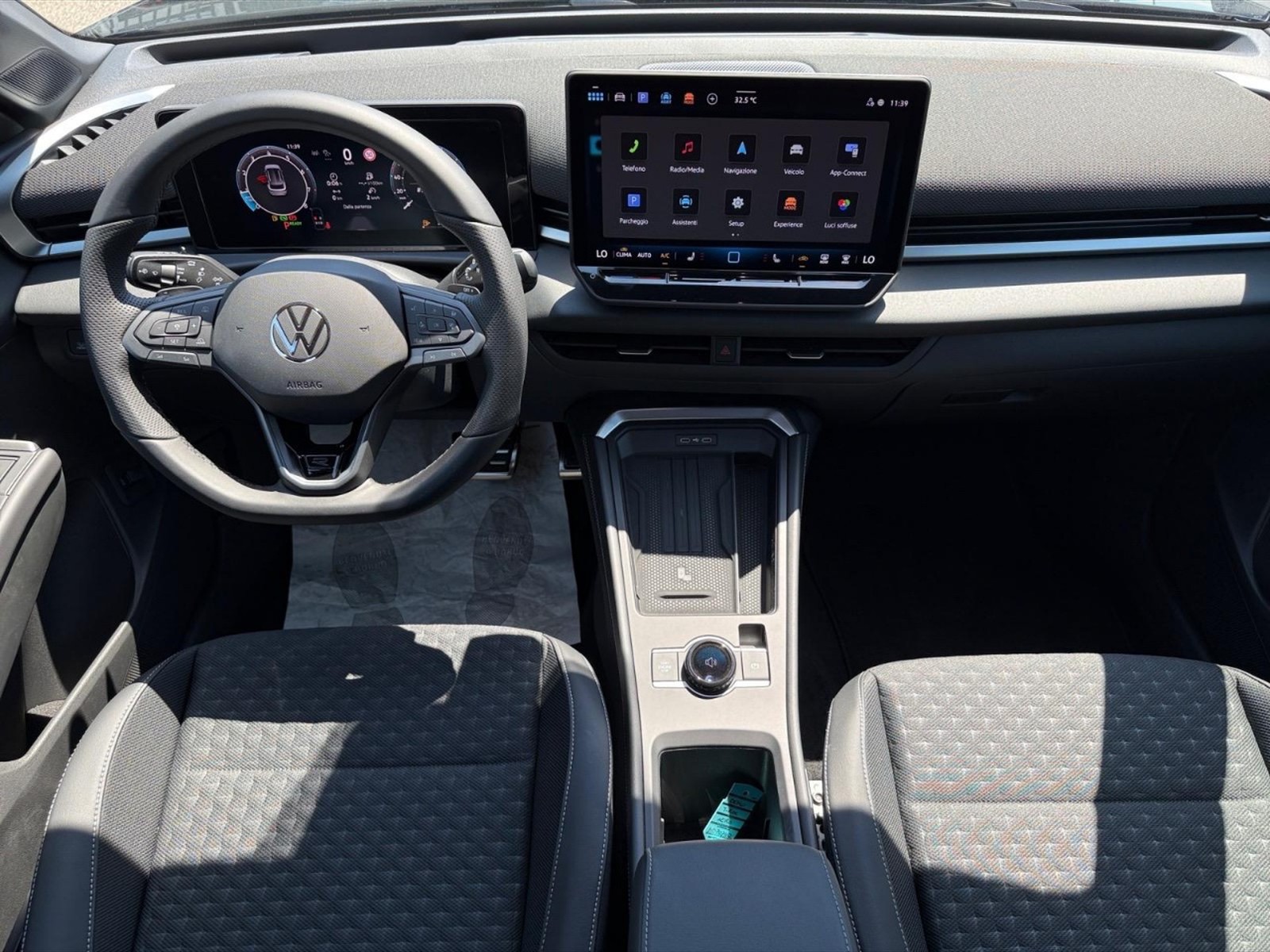 Volkswagen T-Roc 1.5 etsi r-line 150cv dsg - 7