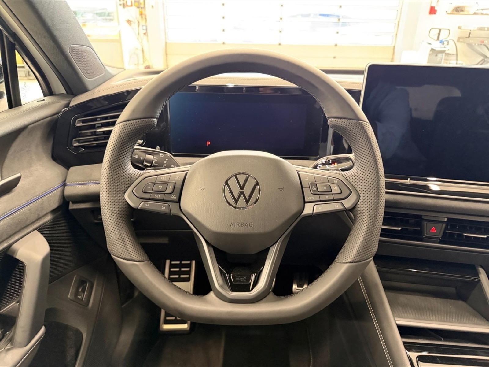 Volkswagen Tiguan 2.0 tdi r-line plus 4motion 193cv dsg - 8