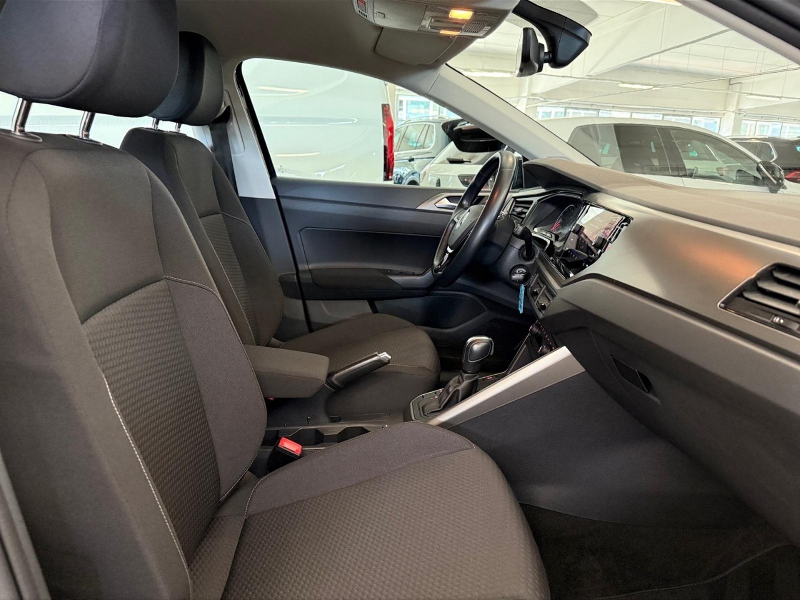 Volkswagen Polo 5p 1.0 tsi comfortline 95cv dsg - 9