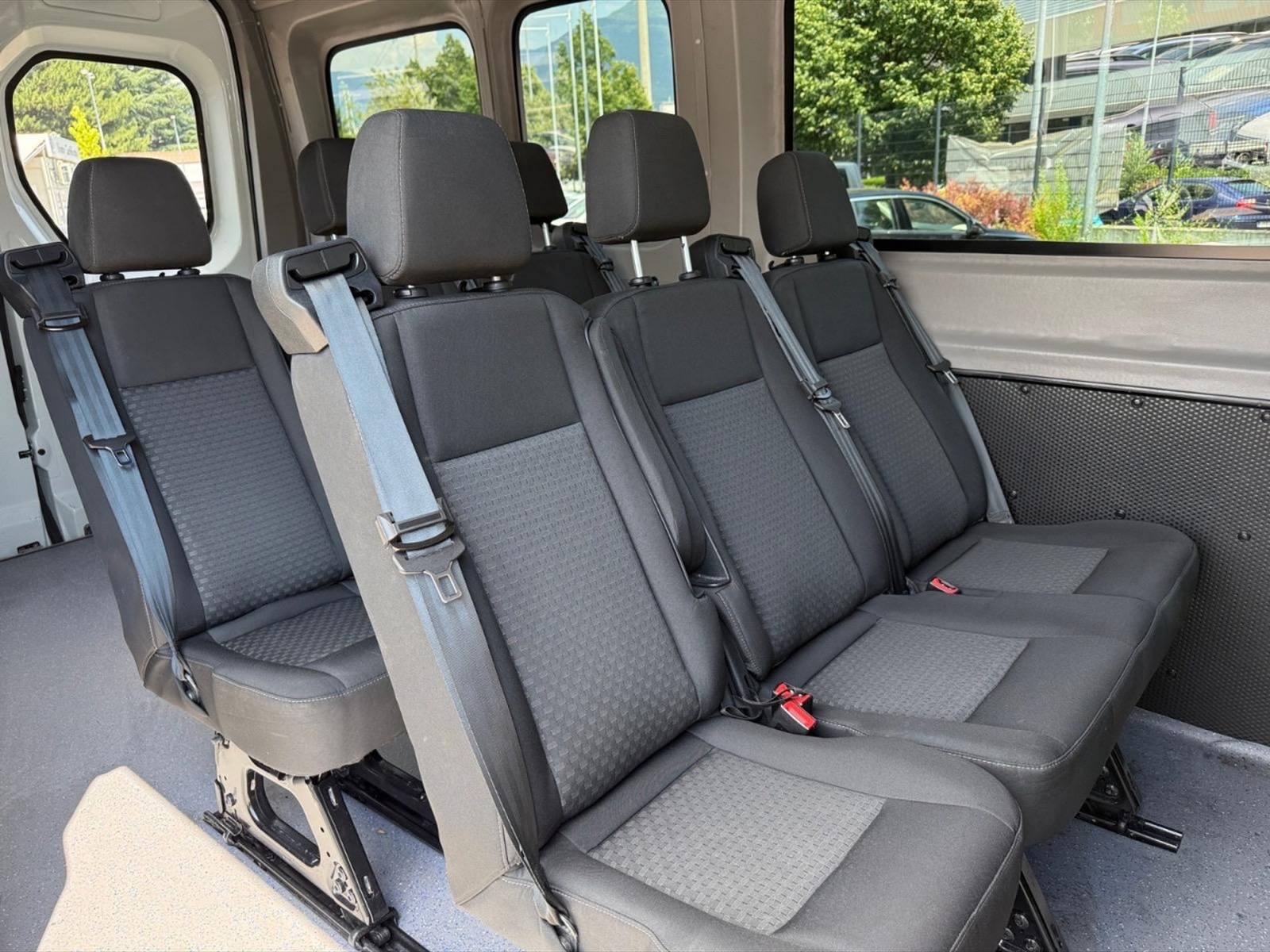 Maxus deliver 9 2.0 108 KW 6 Gang 9 Sitze - 11