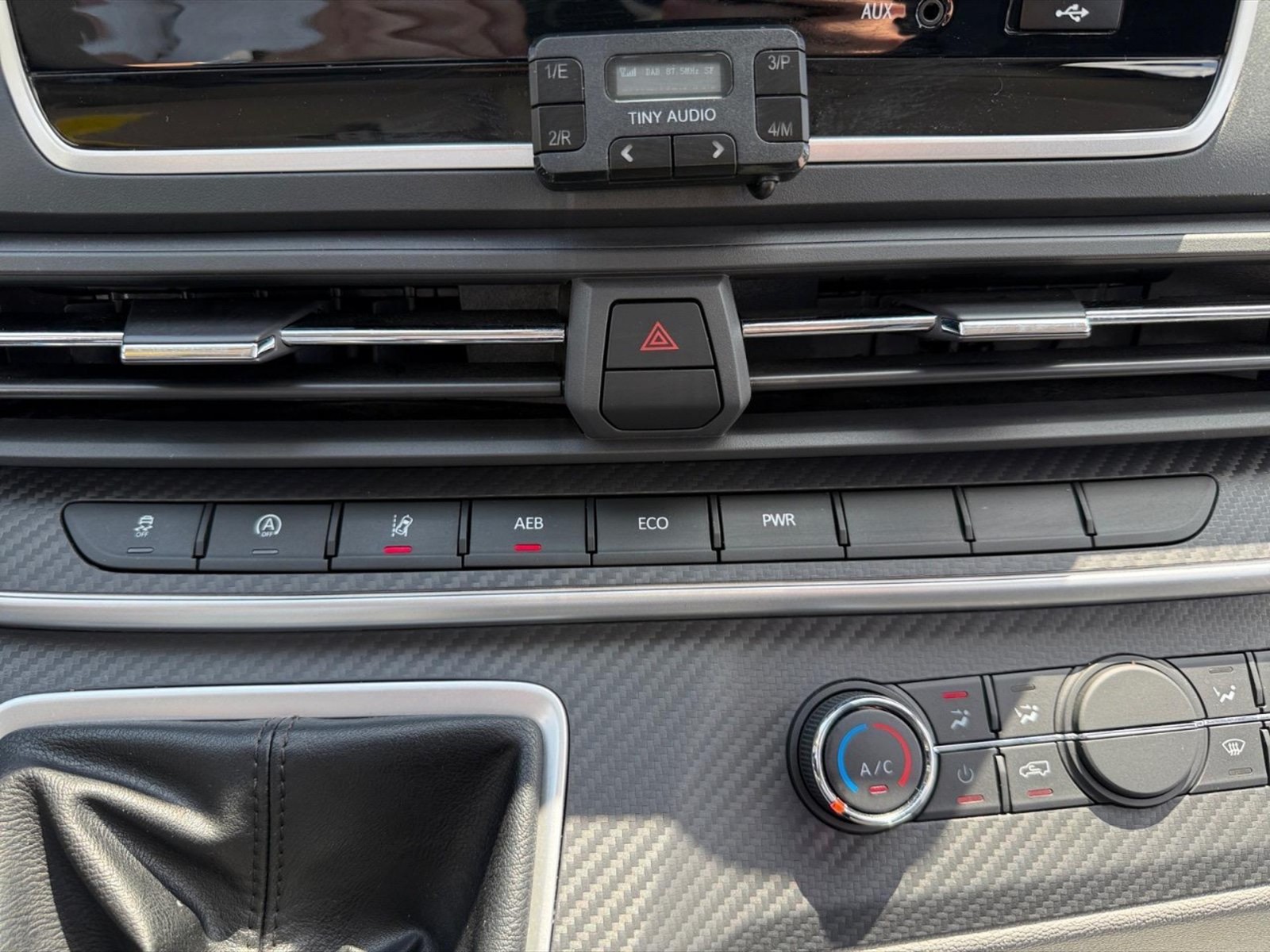 Maxus deliver 9 2.0 108 KW 6 Gang 9 Sitze - 19