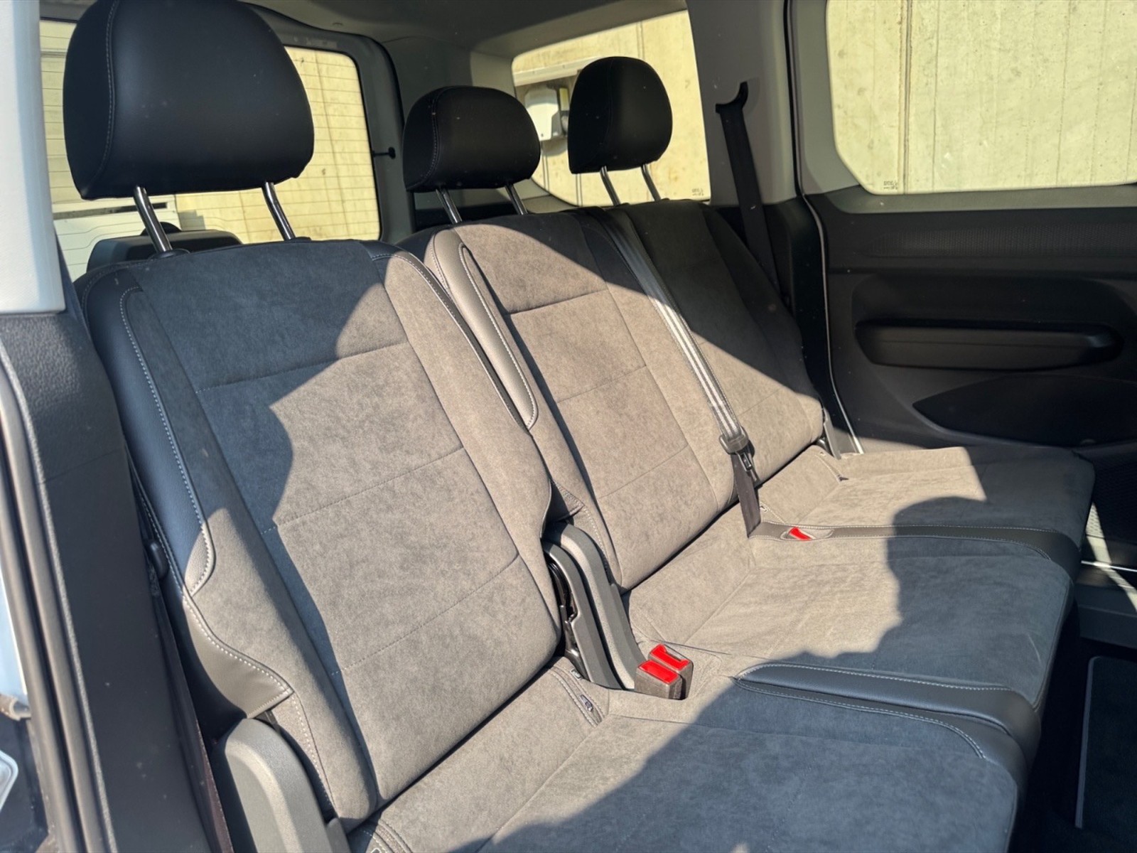 Volkswagen Caddy Edition 2.0 TDI 90kW 4MOTION ma. - 9