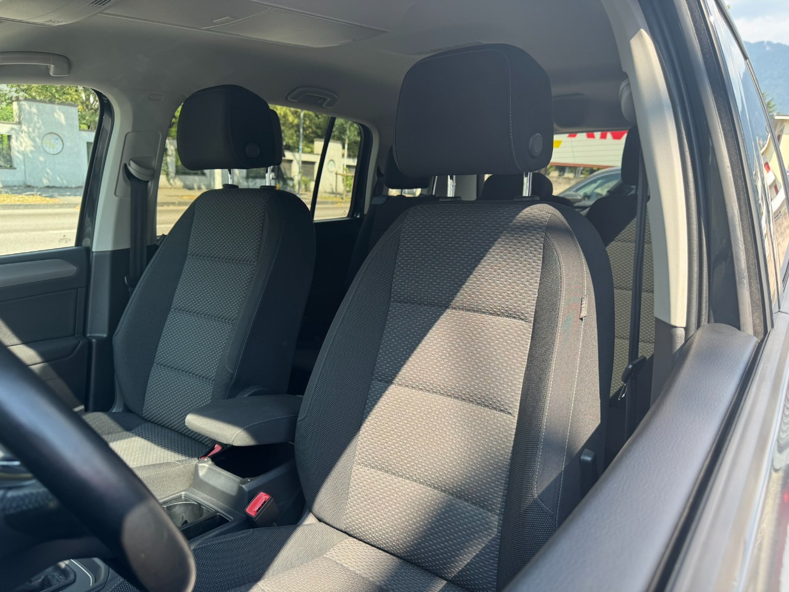 Volkswagen Touran 2.0 tdi business dsg - 21