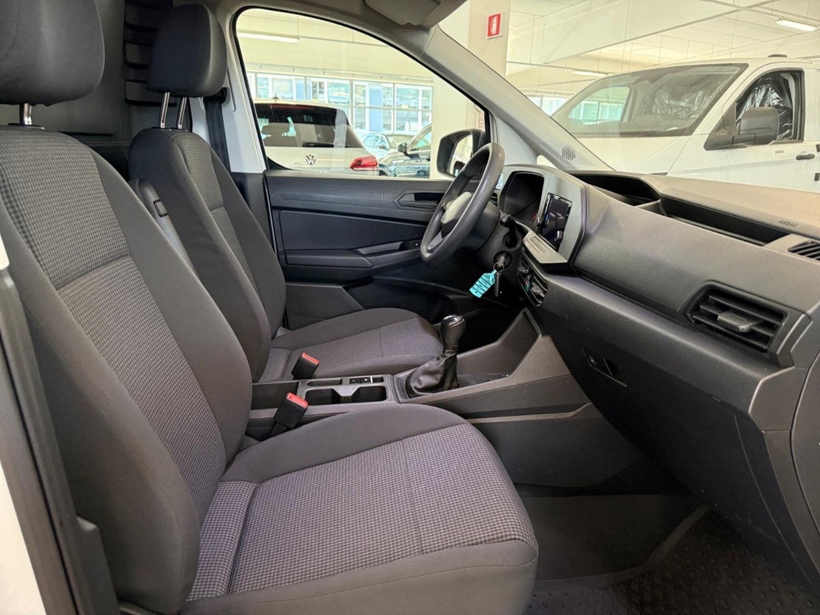 Volkswagen VIC Caddy cargo 2.0 tdi 122cv 4motion business - 9