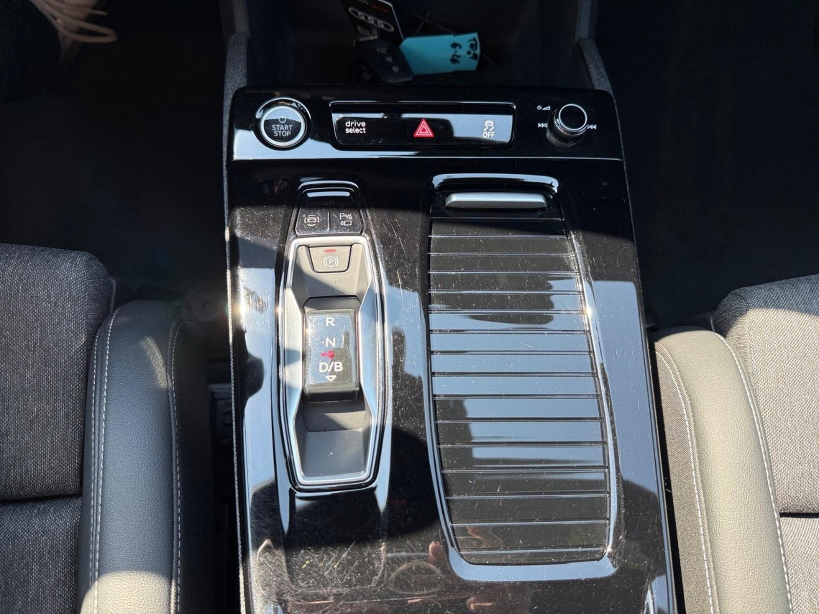 Audi Q6 e-tron e-tron performance business advanced 326cv - 36