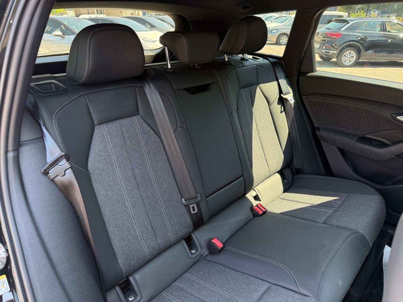 Audi Q6 e-tron e-tron performance business advanced 326cv - 9