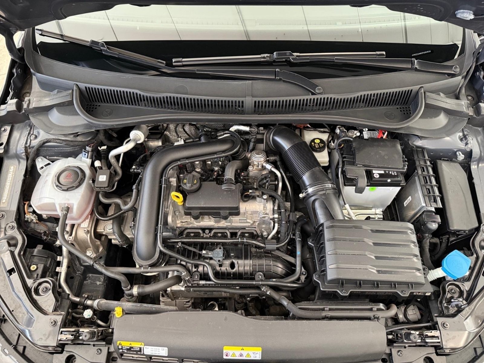 Volkswagen Polo 1.0 tsi r-line 95cv - 11