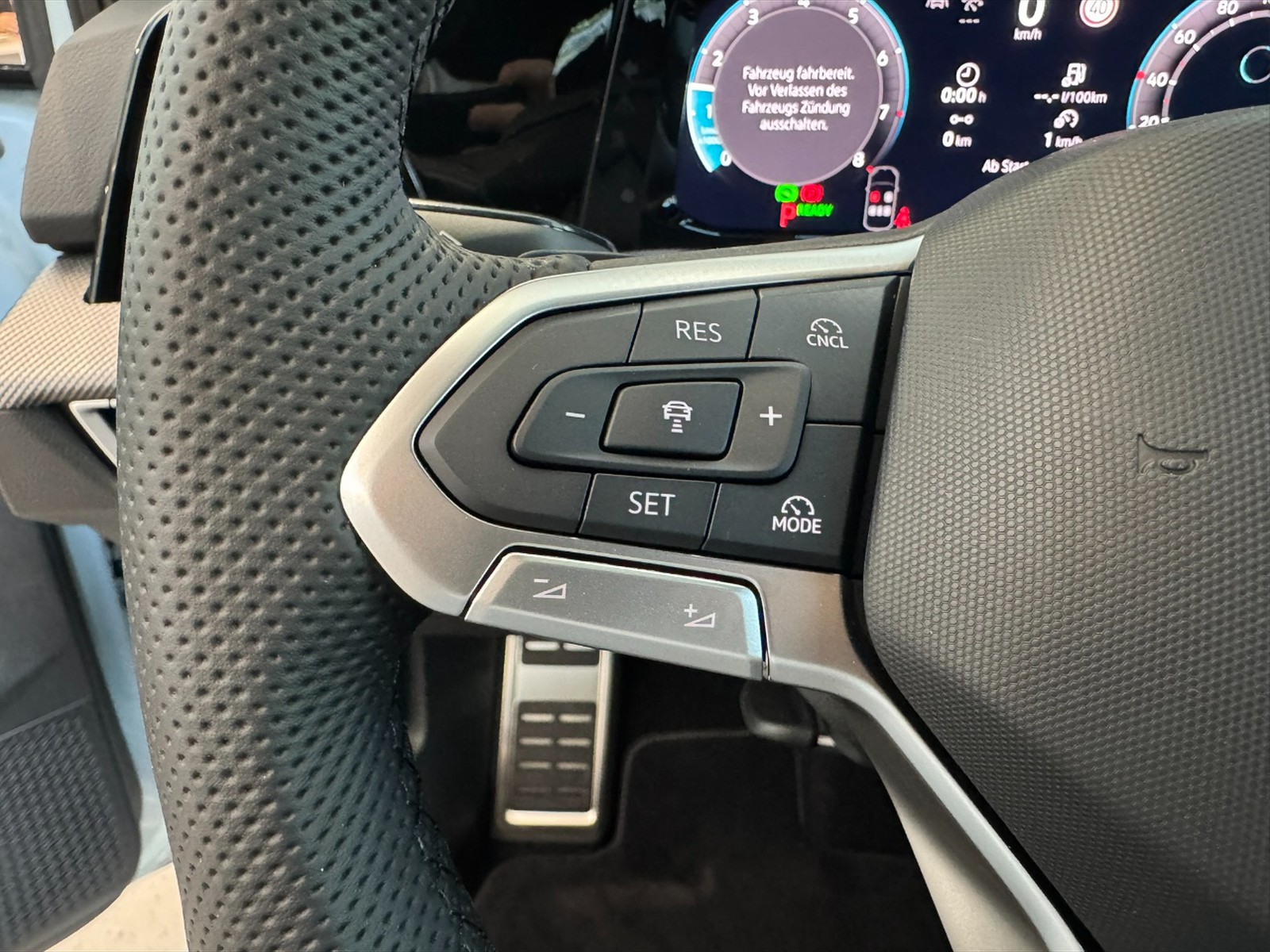 Volkswagen Golf 1.5 etsi r-line plus 150cv dsg - 17