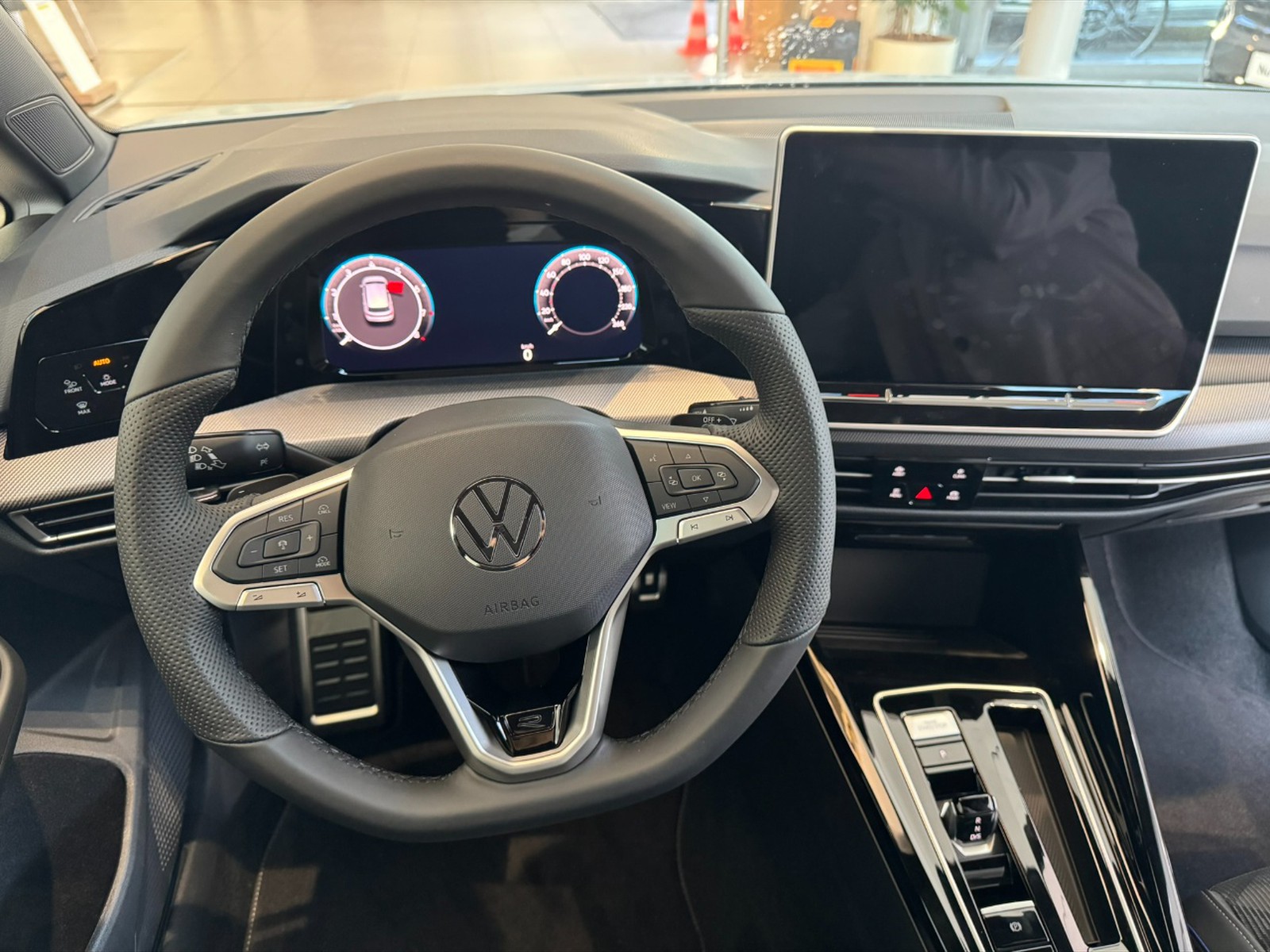Volkswagen Golf 1.5 etsi r-line plus 150cv dsg - 8