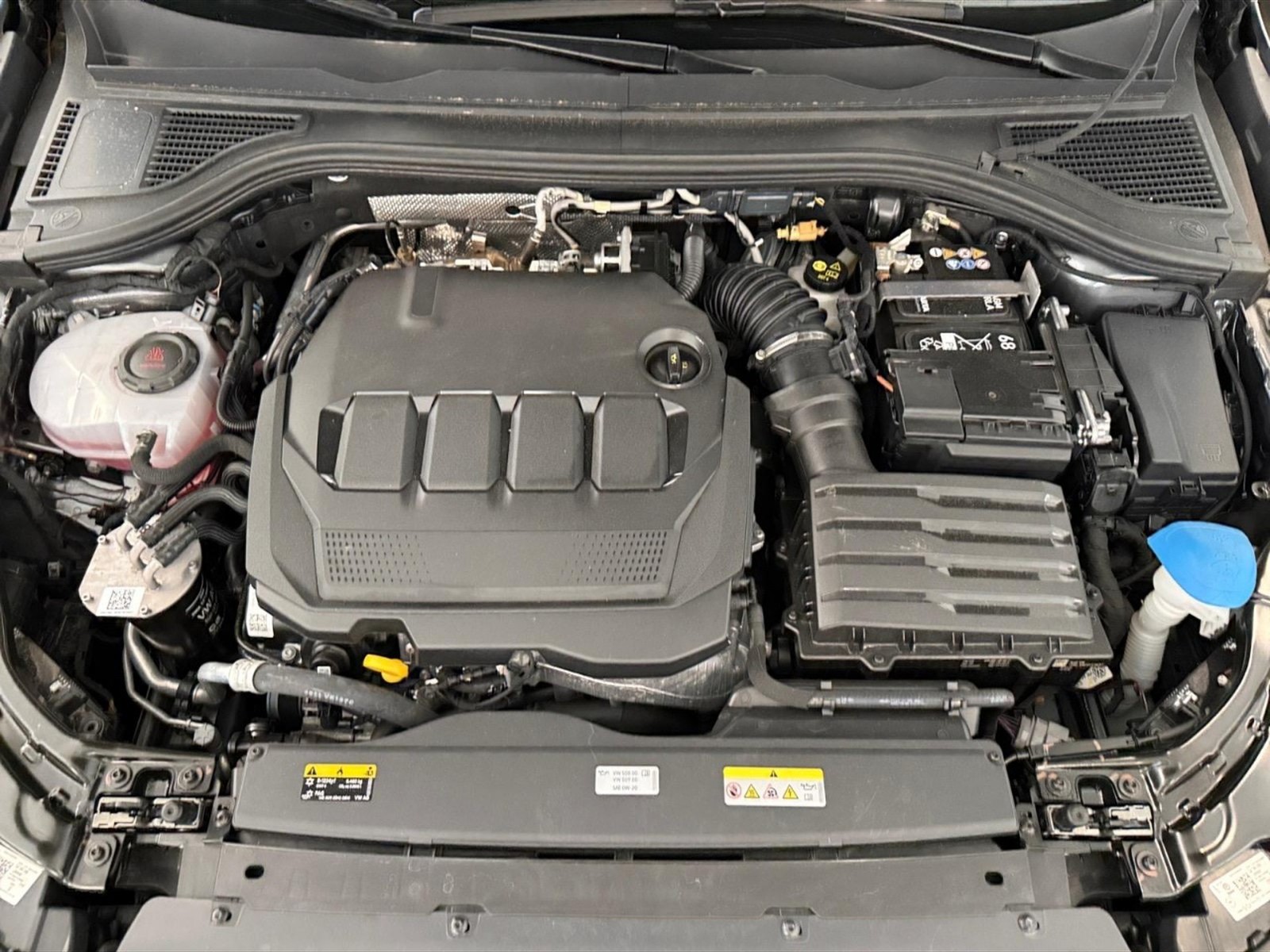 Volkswagen Passat 2.0 tdi scr r-line 150cv dsg - 9