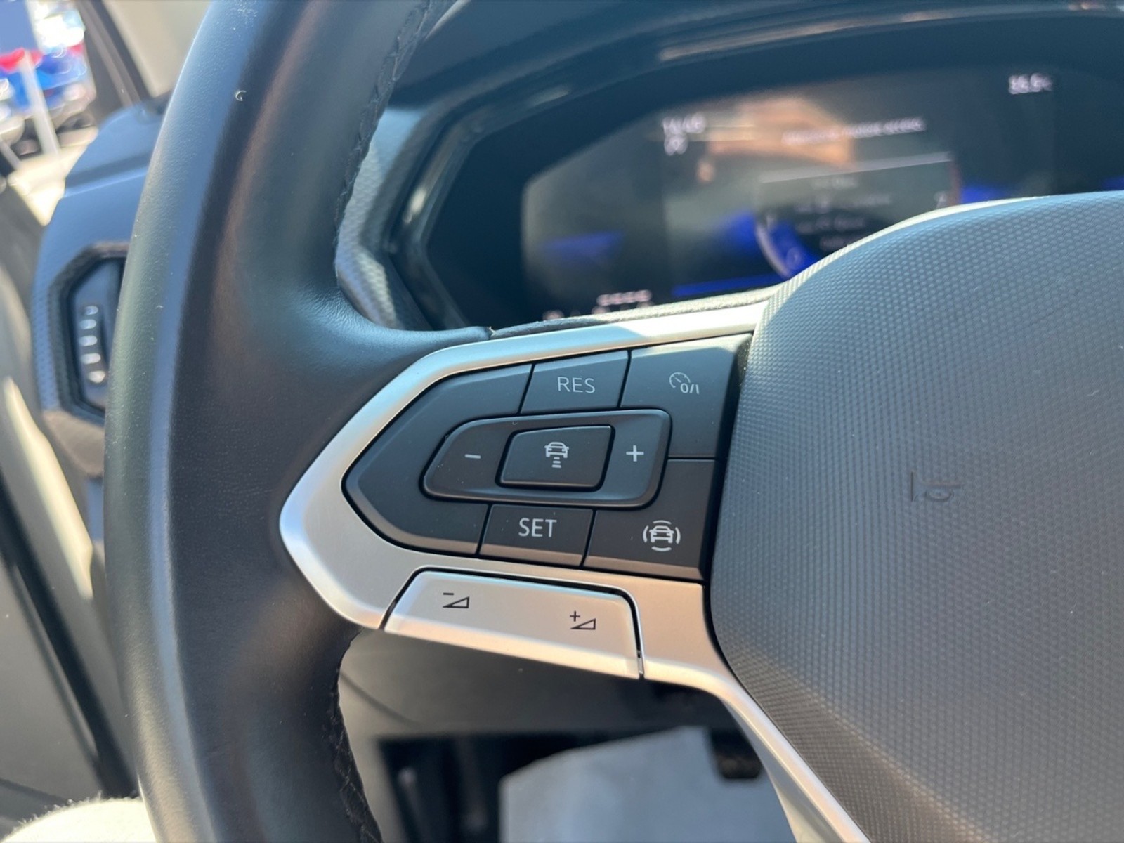 Volkswagen T-Cross 1.0 tsi style 110cv - 13