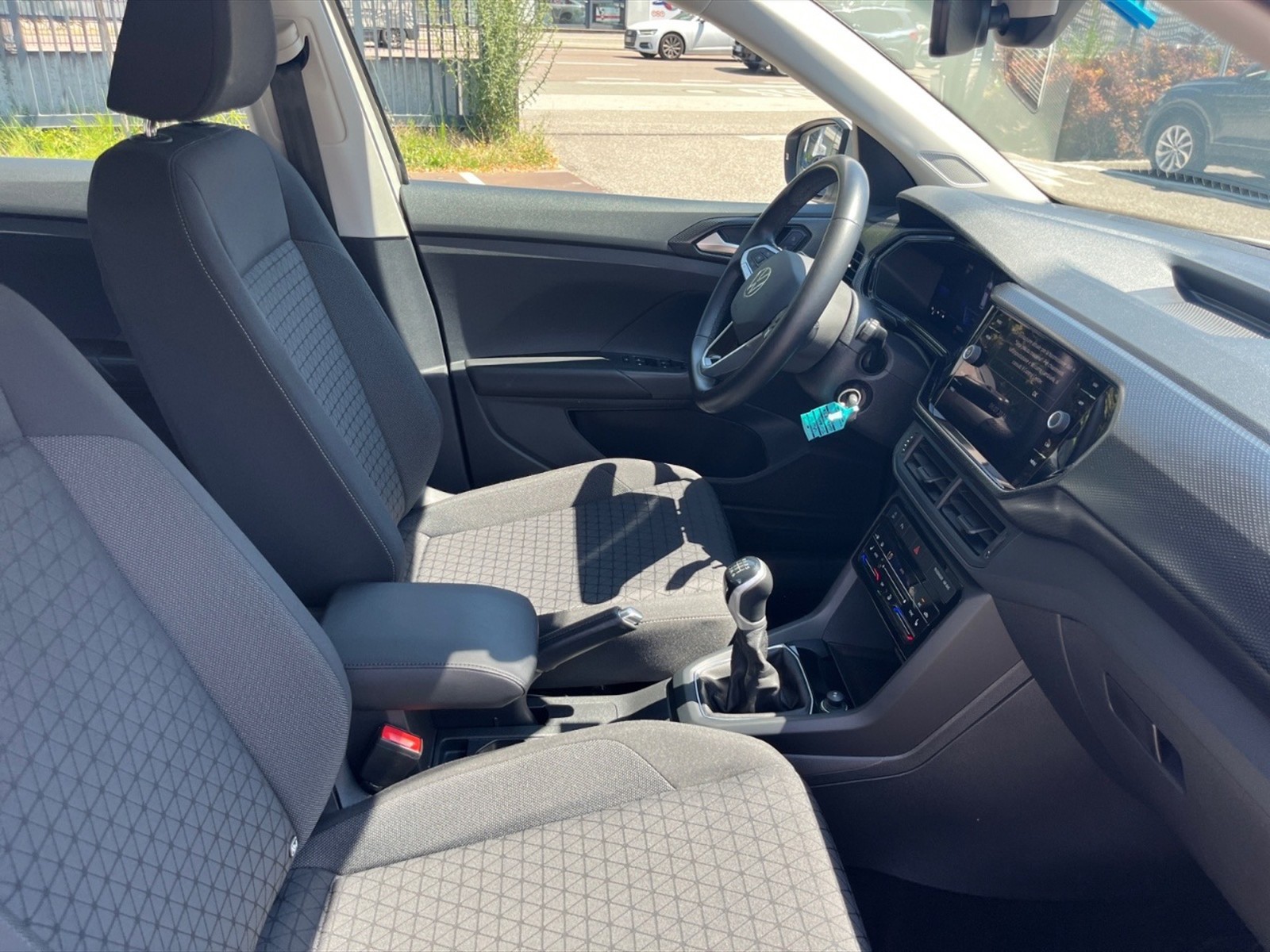 Volkswagen T-Cross 1.0 tsi style 110cv - 9