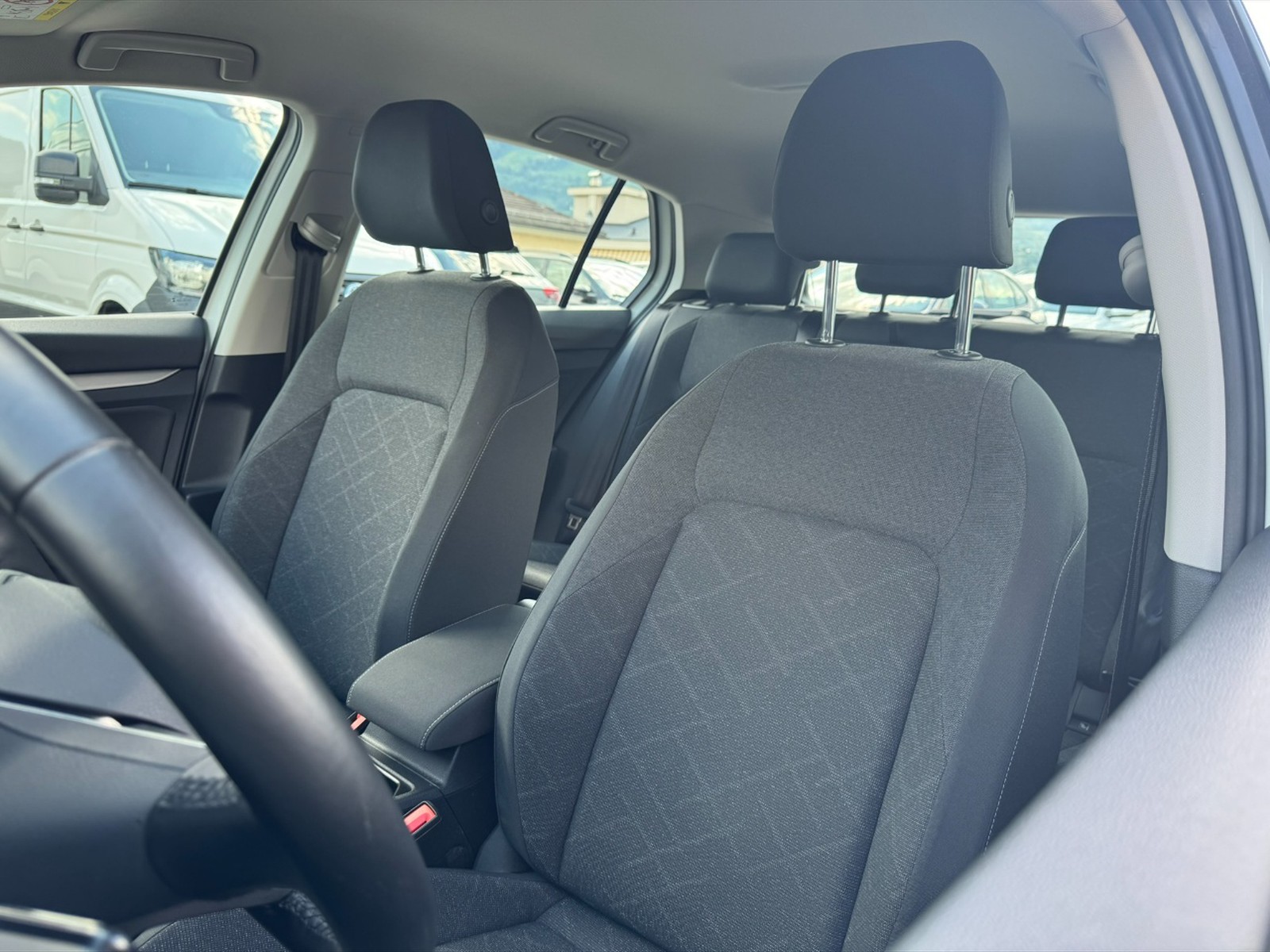 Volkswagen Golf 2.0 tdi life 115cv - 20