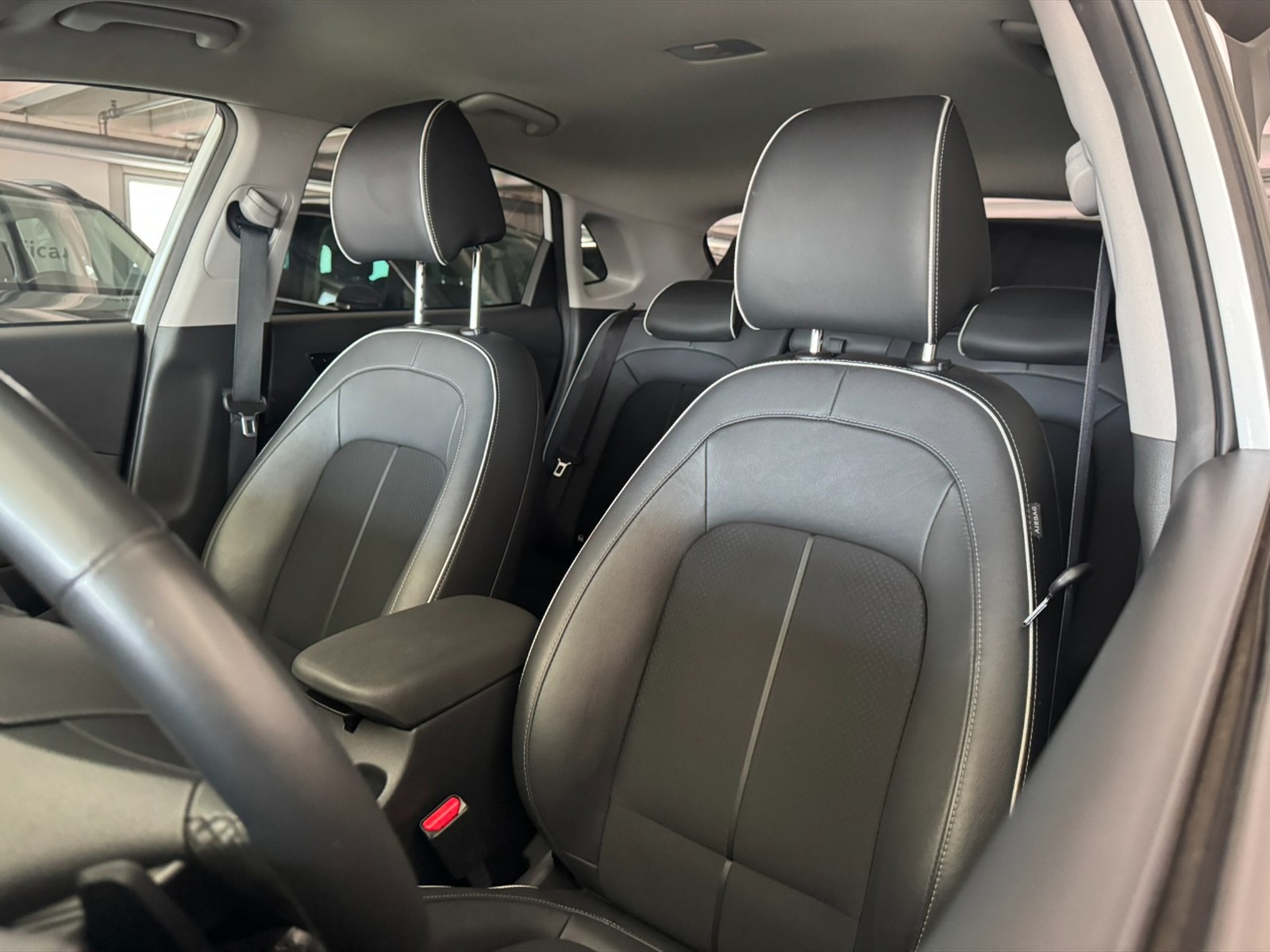 Hyundai Kona 1.6 hev xtech 2wd dct - 17