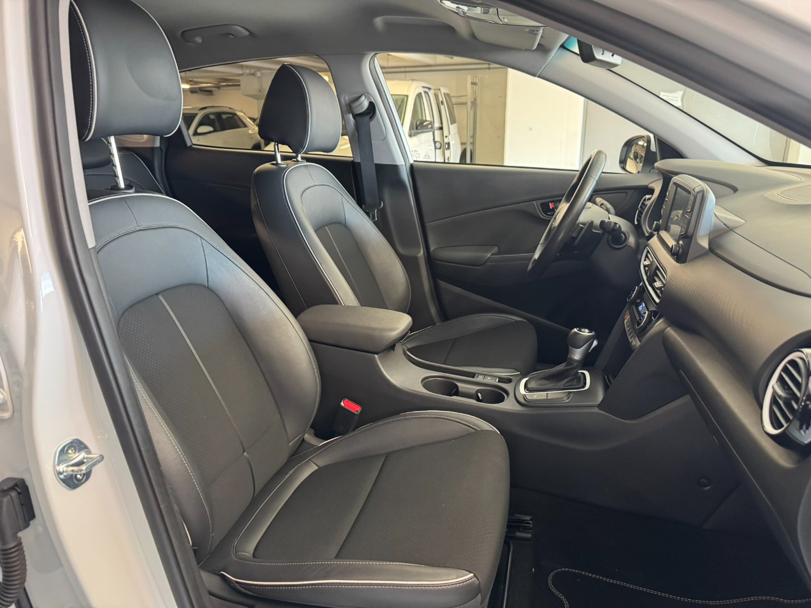 Hyundai Kona 1.6 hev xtech 2wd dct - 8