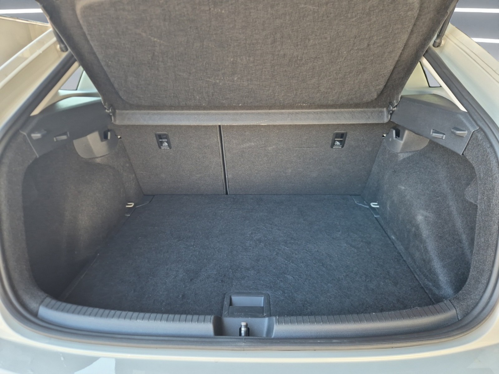 Volkswagen Taigo 1.0 tsi life 95cv - 12