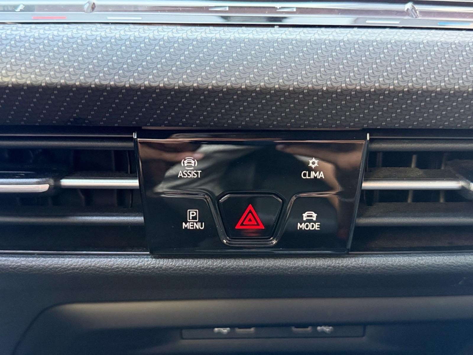 Volkswagen Golf variant 1.5 etsi evo r-line 150cv dsg - 22