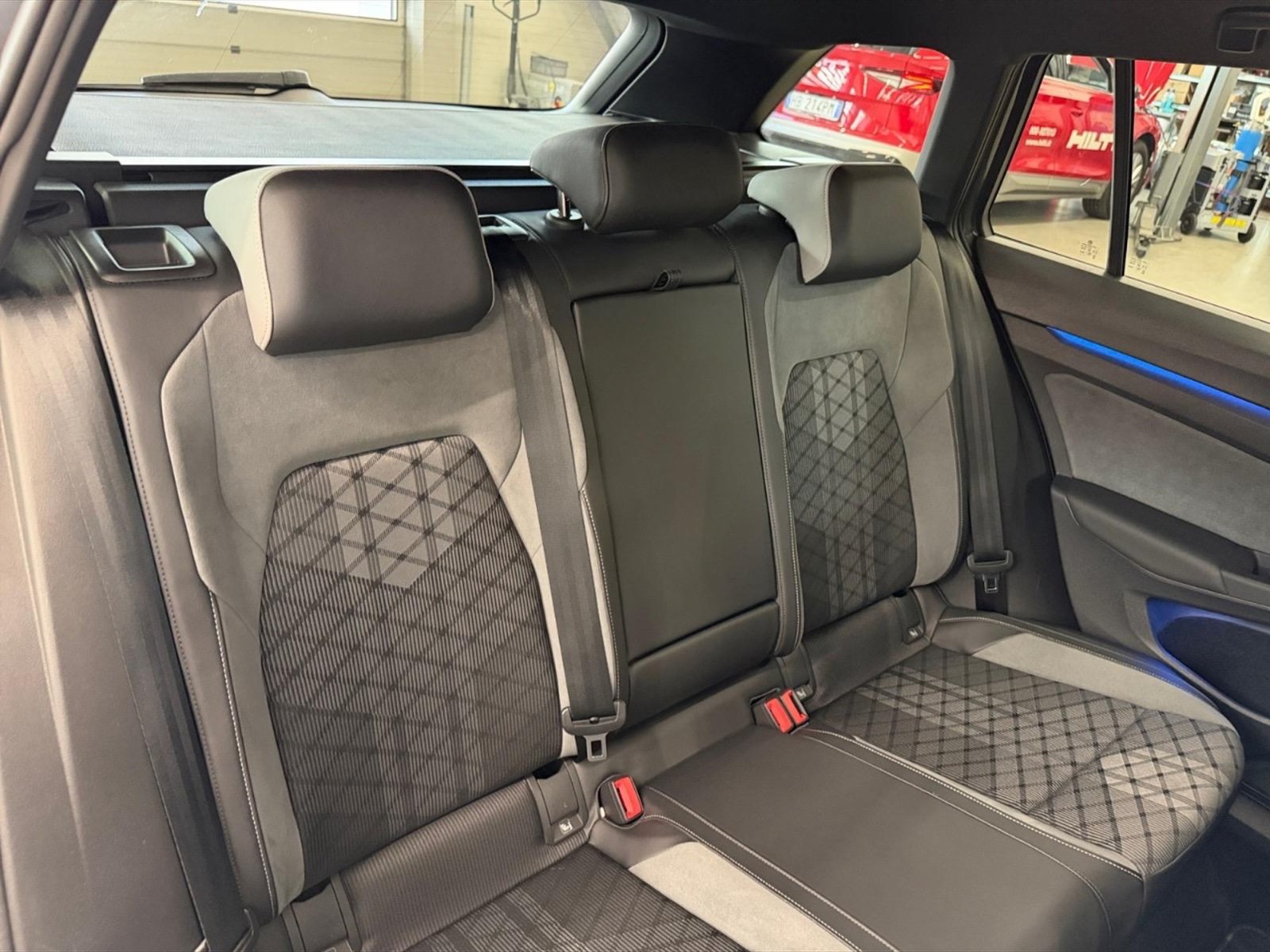 Volkswagen Golf variant 1.5 etsi evo r-line 150cv dsg - 10