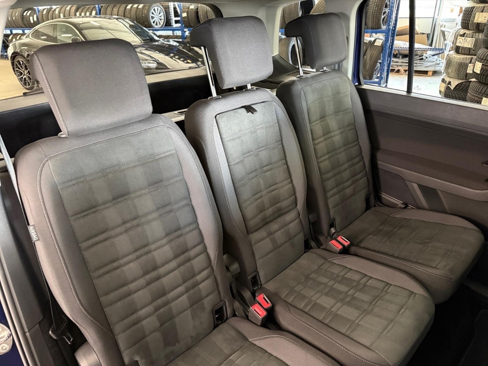 Volkswagen Touran 2.0 tdi business dsg - 10
