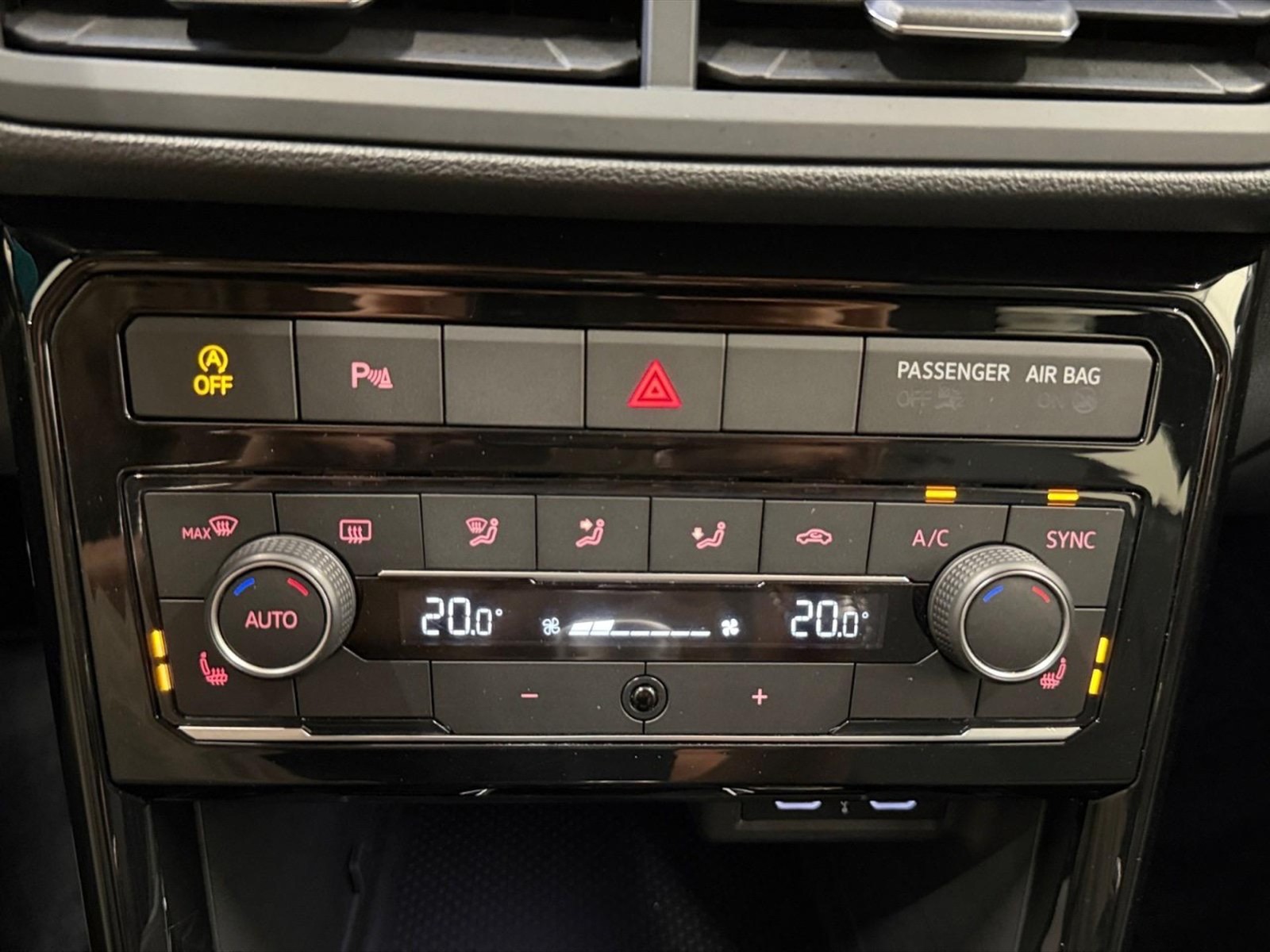 Volkswagen T-Cross 1.0 tsi advanced 110cv - 24
